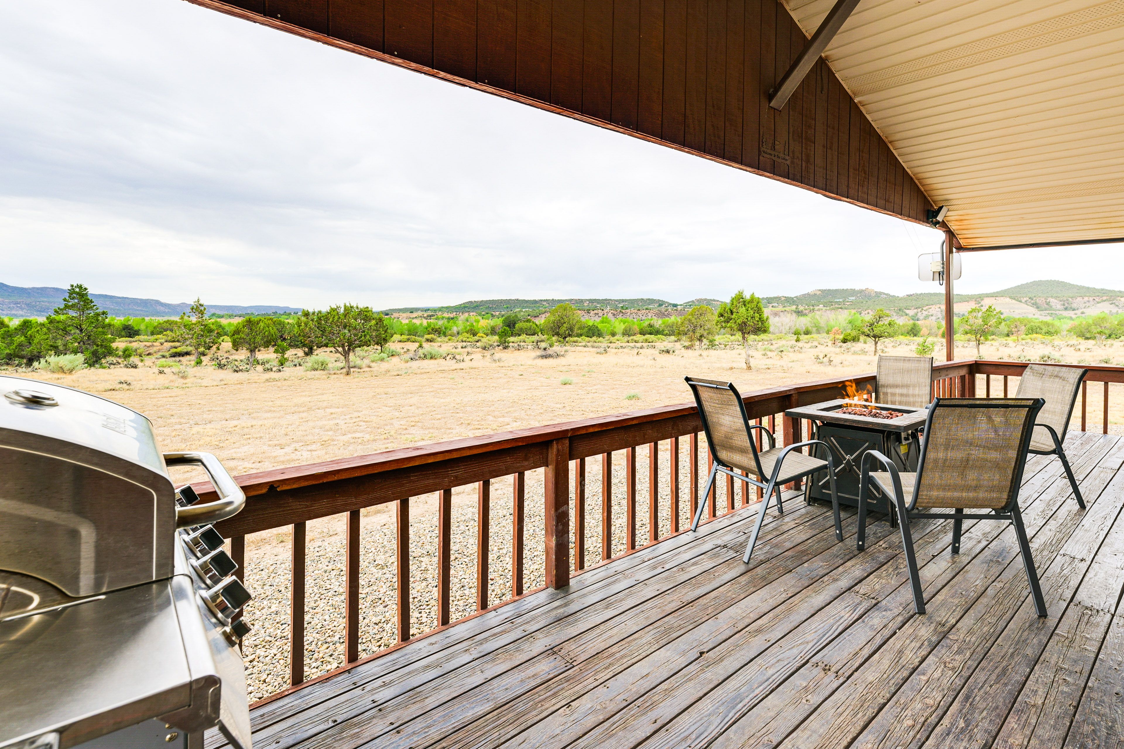 Furnished Deck | Gas Grill | Mountain Views