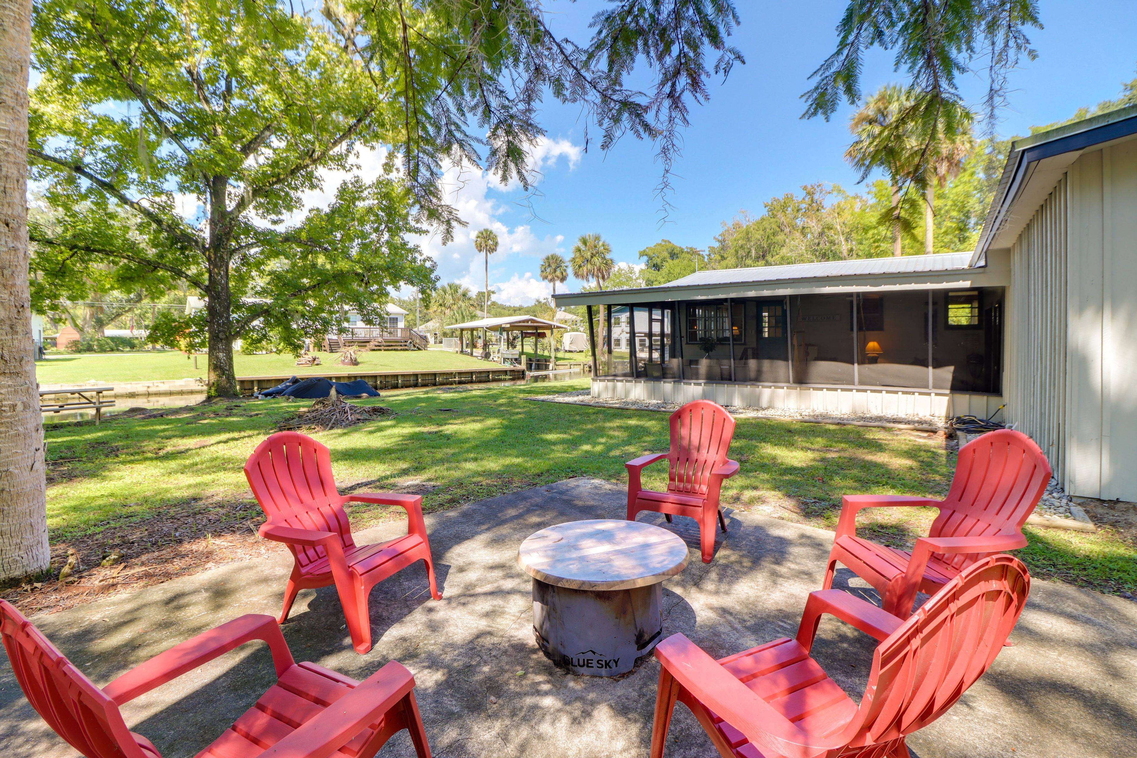 Astor Vacation Rental | 3BR | 2BA | 1,350 Sq Ft | 4 Steps for Entry