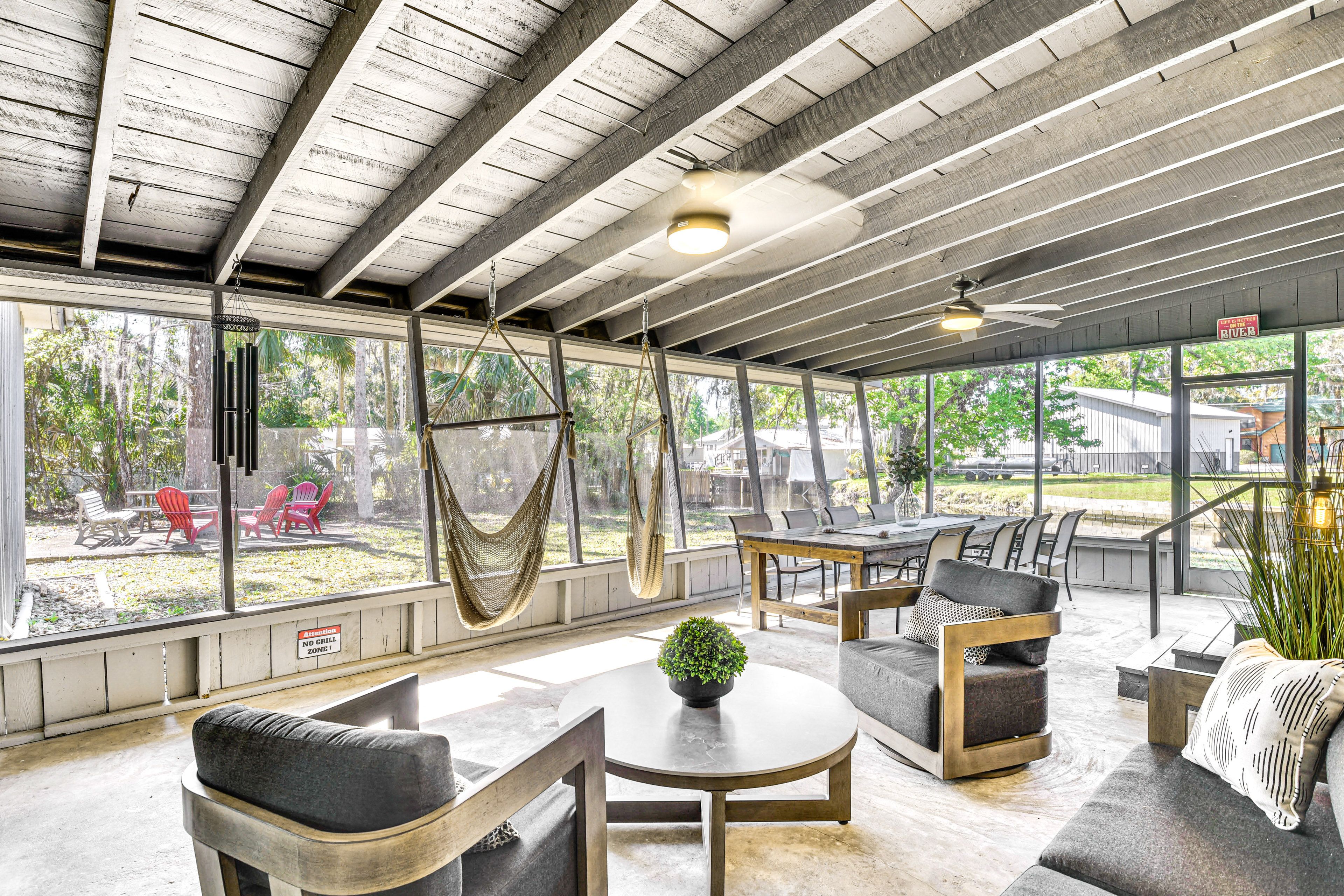 Screened-In Patio