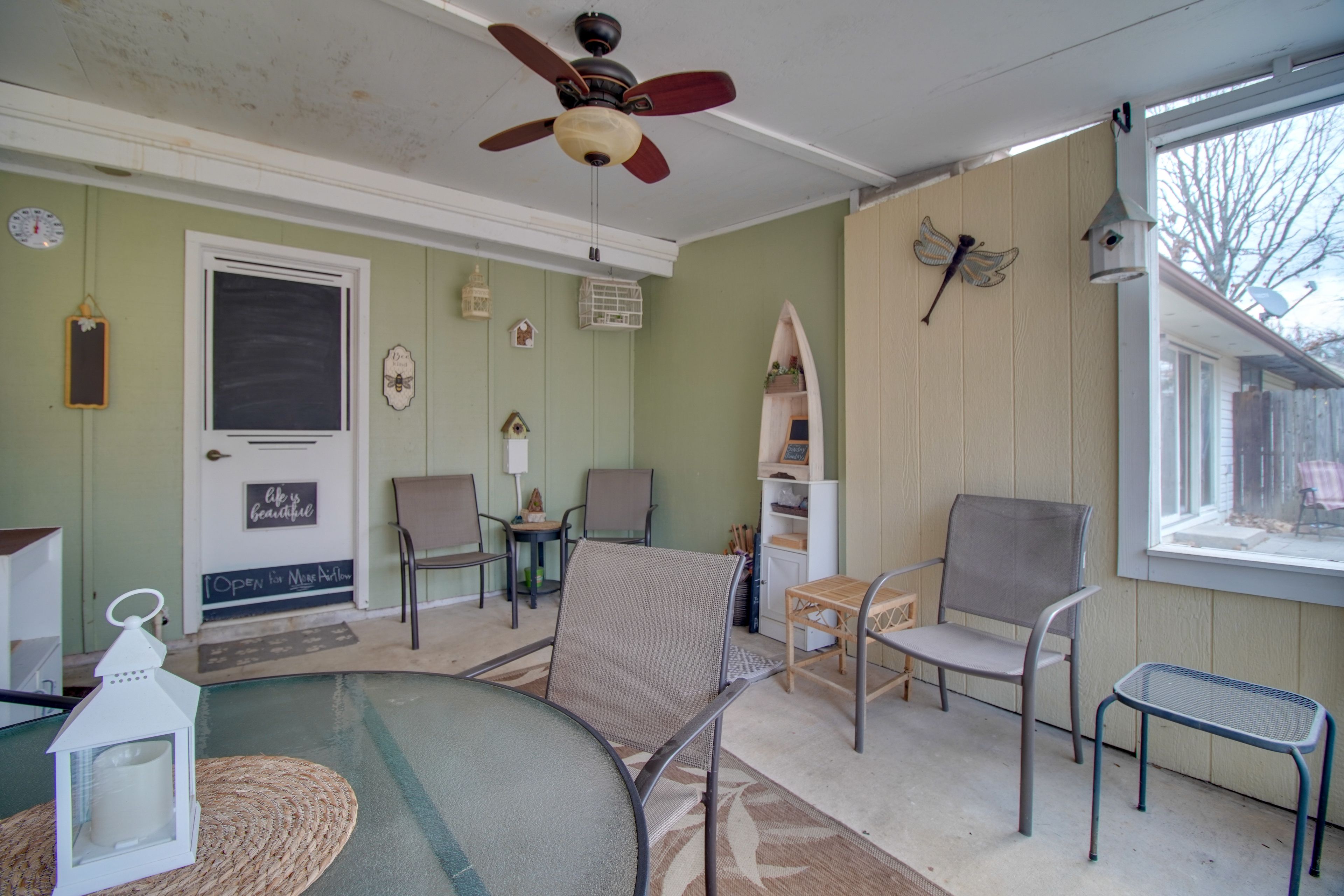 Screened-In Porch