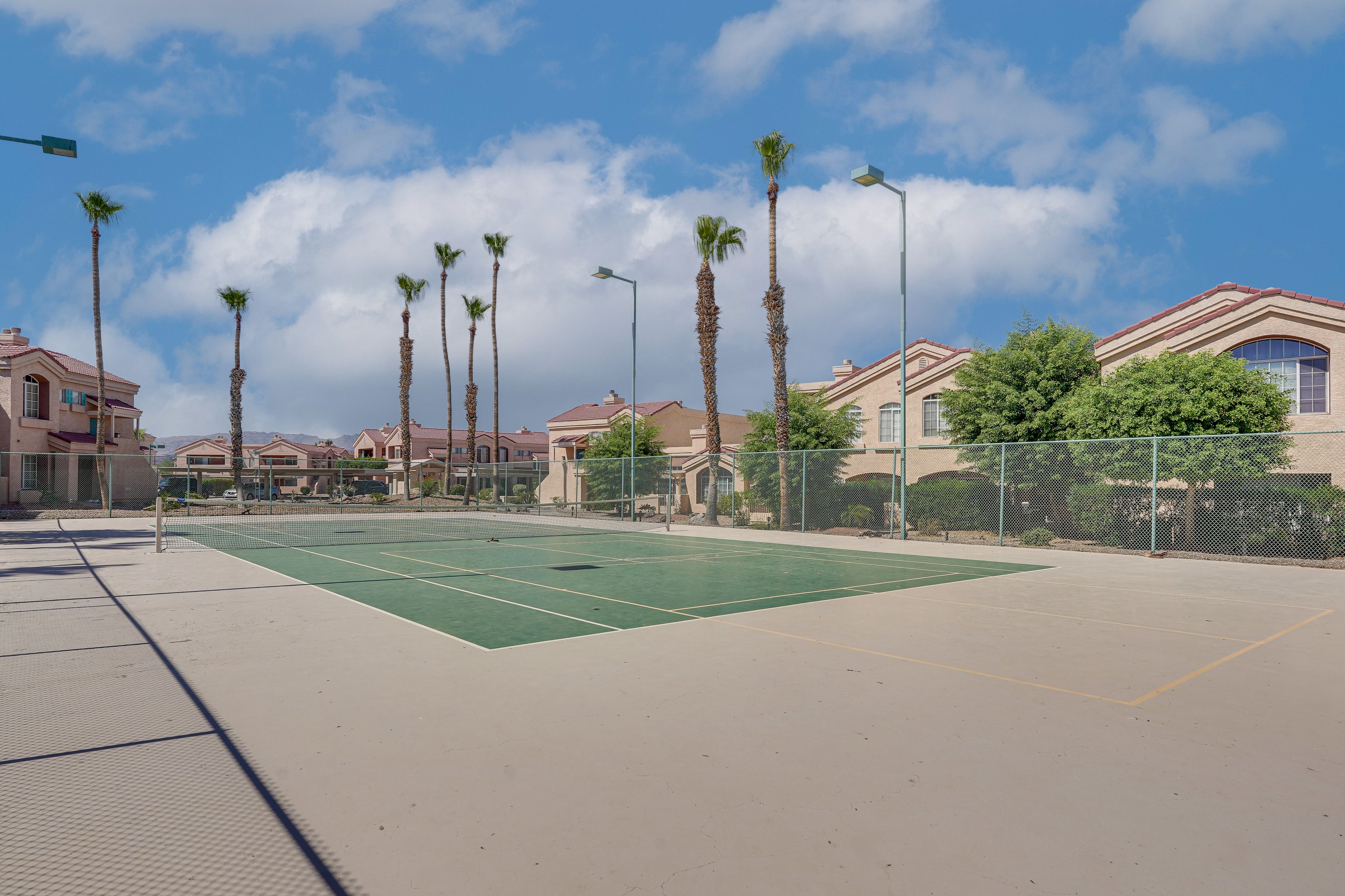 Community Amenities | Tennis Courts