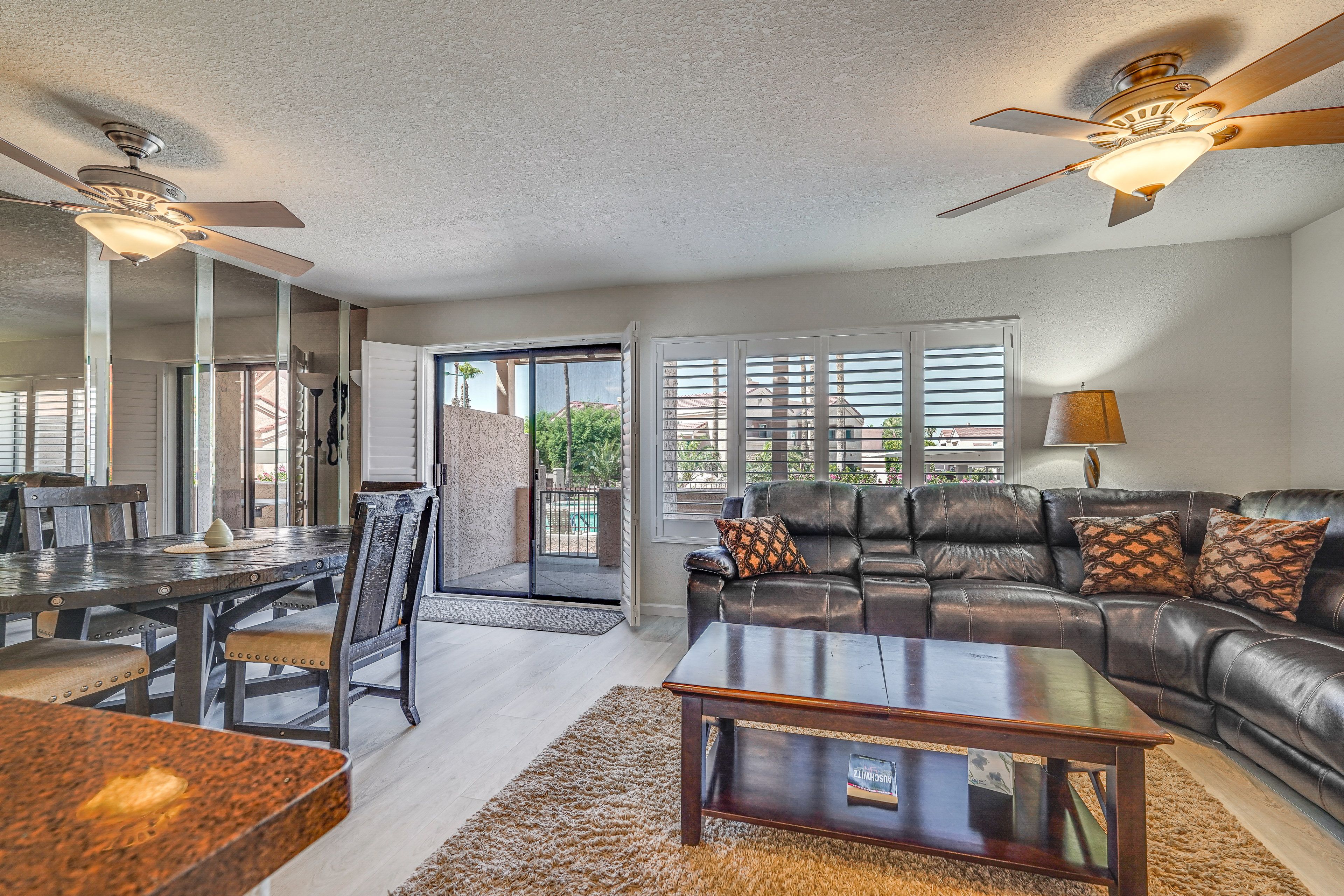 Interior | Open Floor Plan