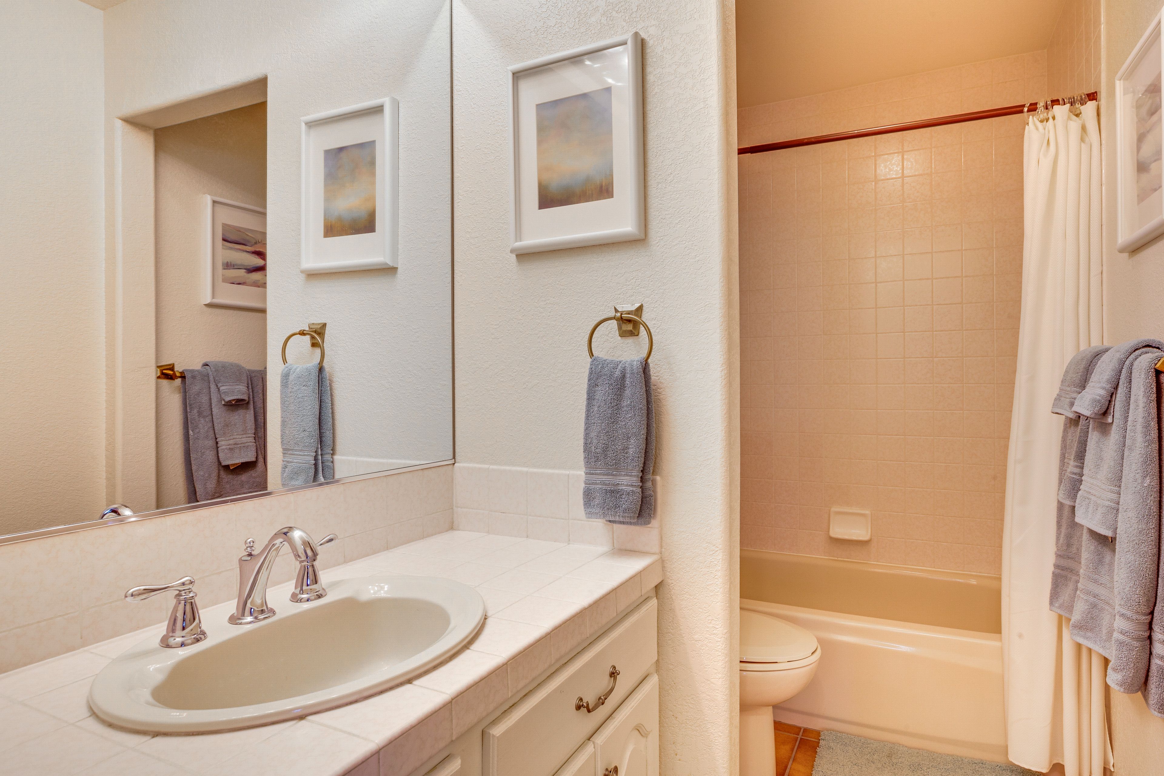 Full Bathroom