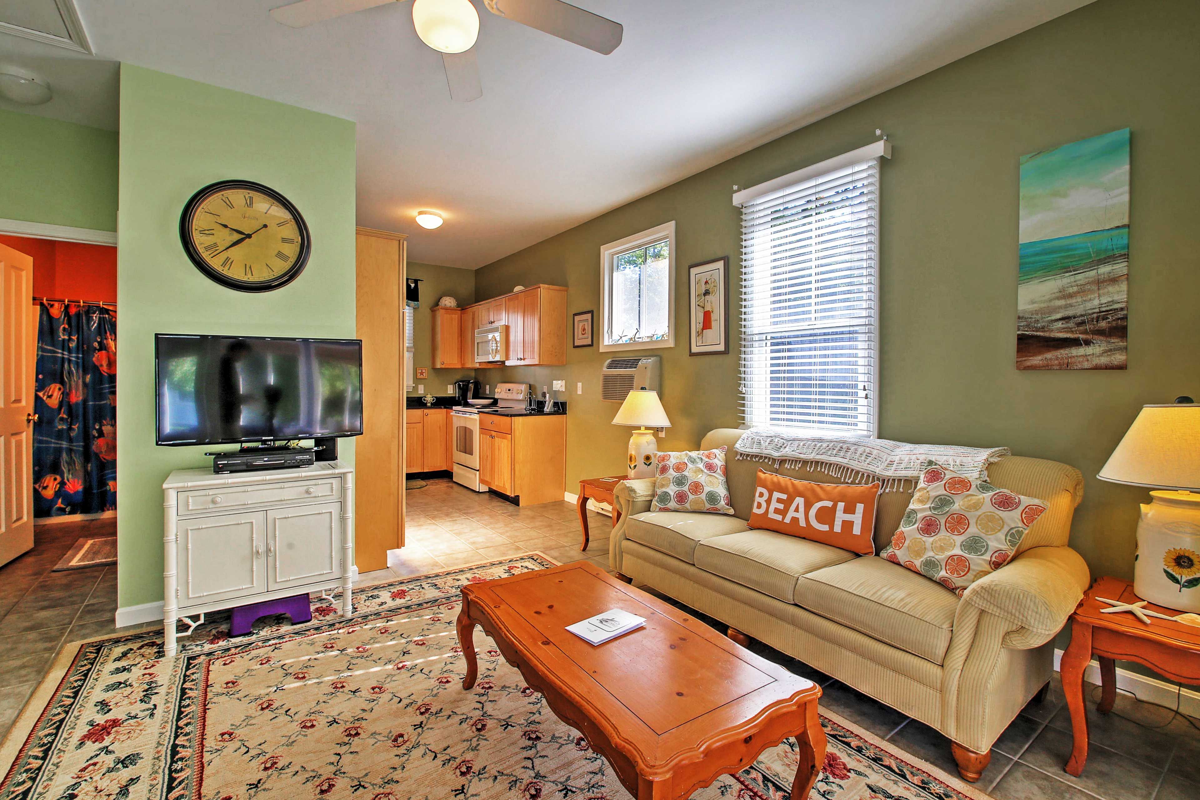 Watch your favorite shows & movies on the living room's flat screen Smart TV!