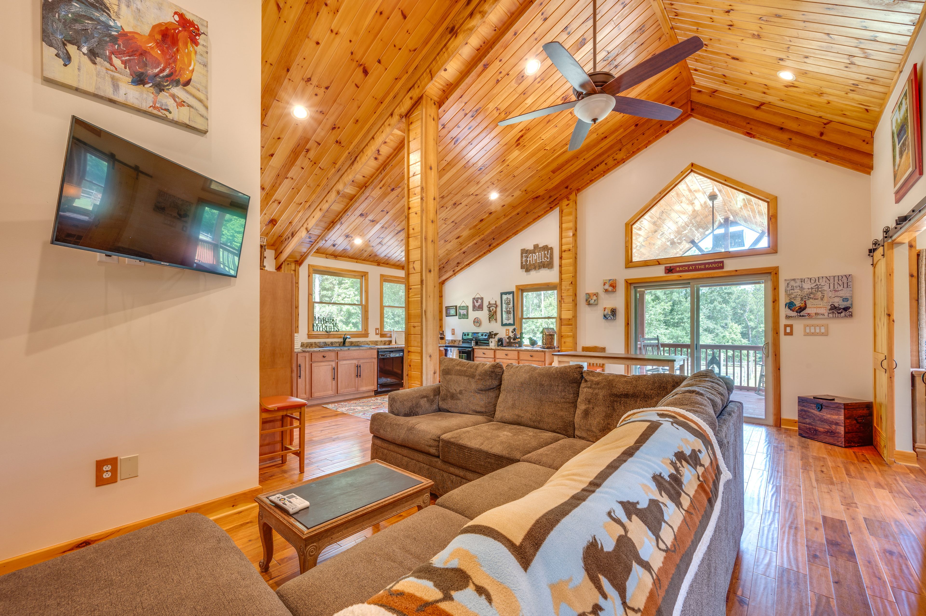 Dry Branch Vacation Rental | 2BR | 1BA | 1,000 Sq Ft | Access Only By Stairs