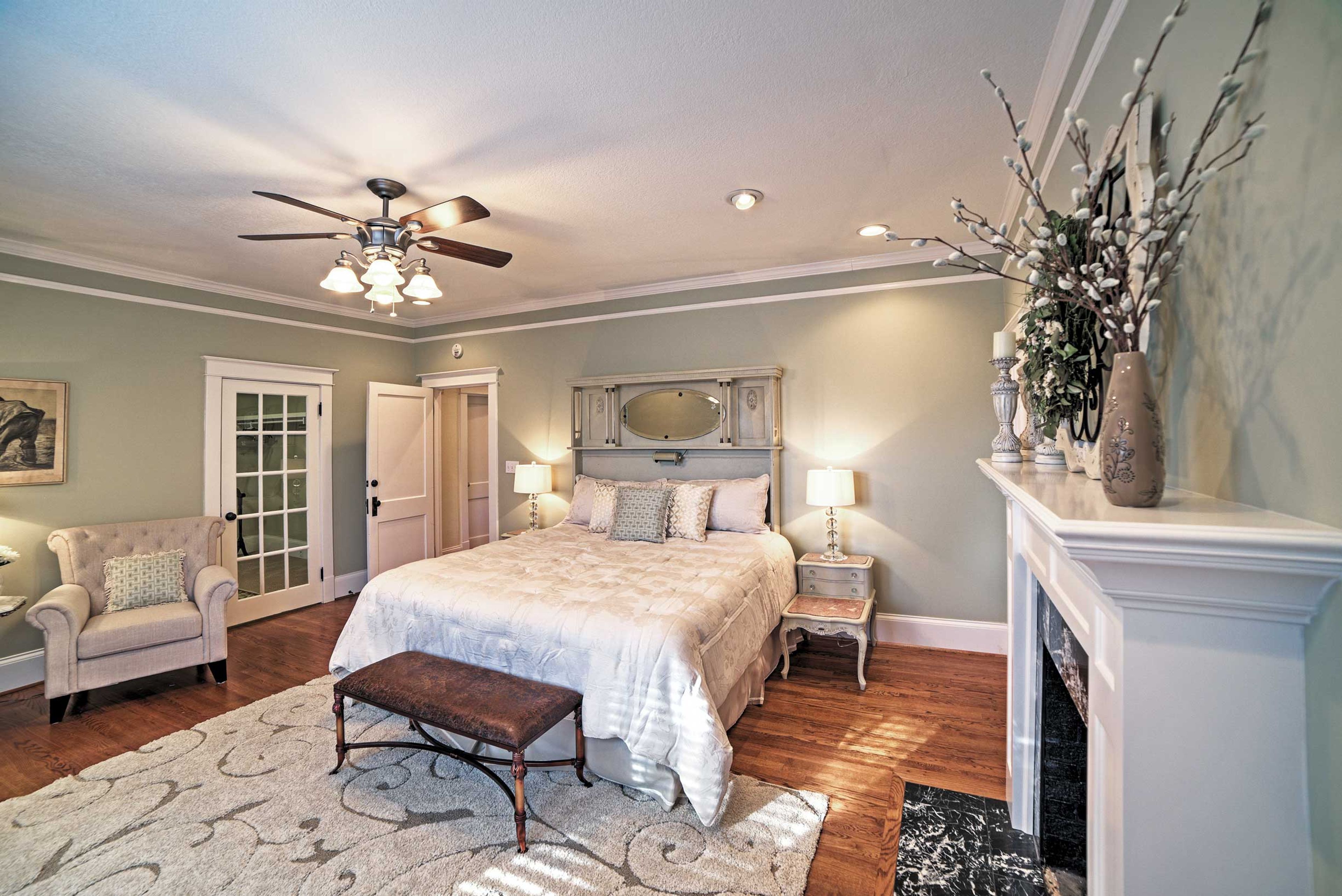 Bedroom 1 | King Bed | Fireplace (Decorative)
