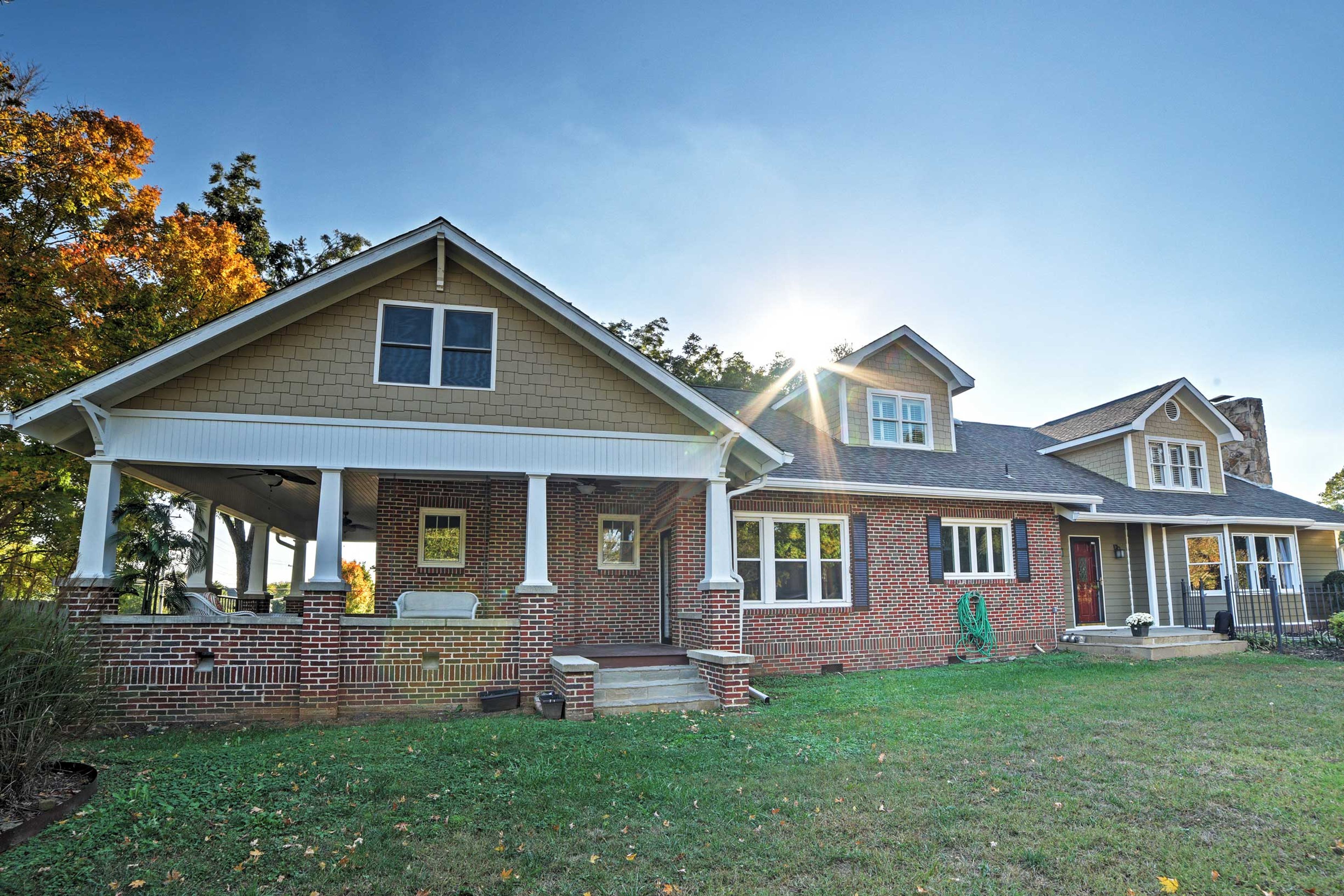 Cleveland Vacation Rental | 4BR | 3.5BA | Stairs Required | 5,800 Sq Ft
