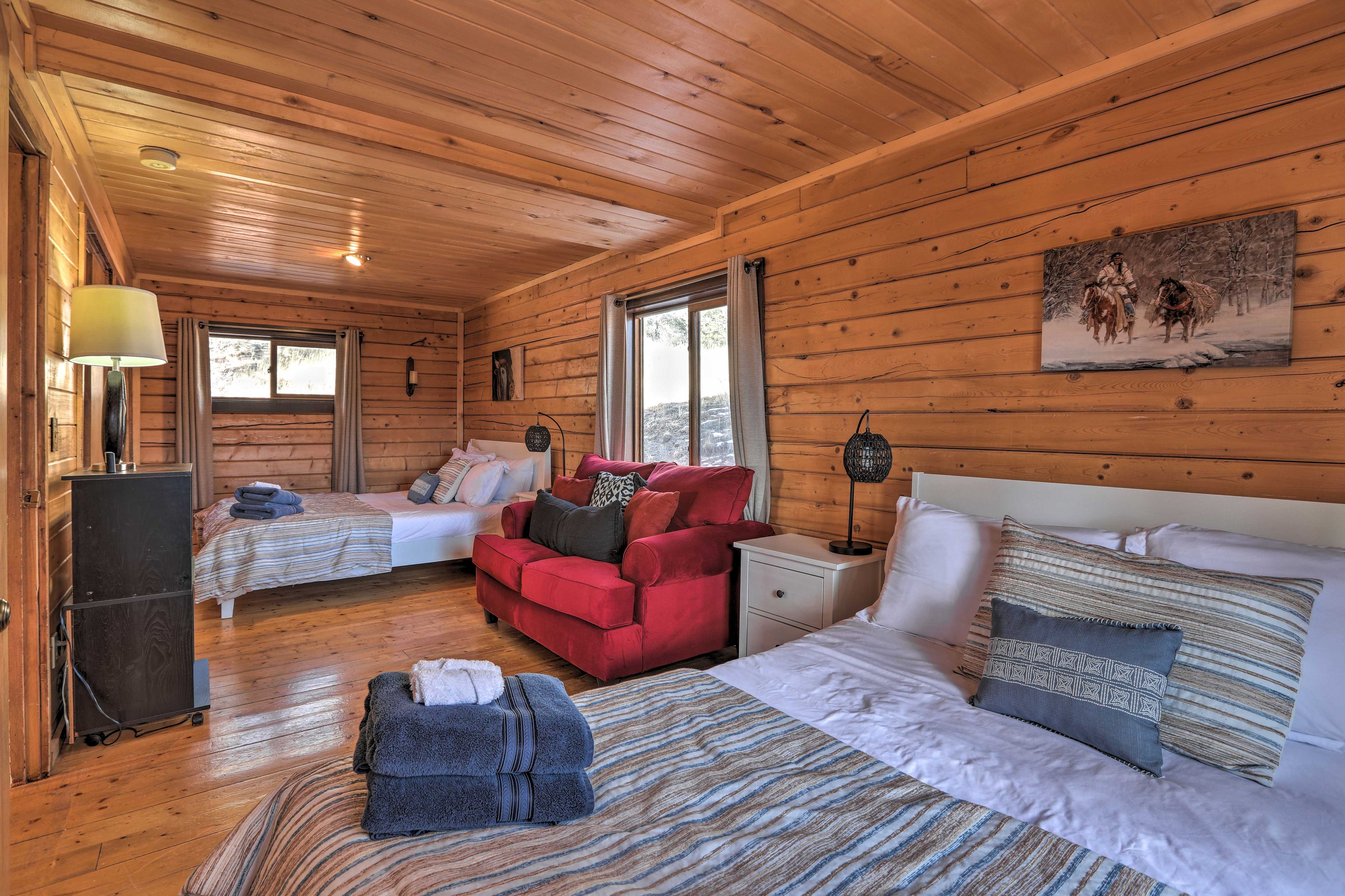 Bedroom 2 | 2 Queen Beds | 2nd Floor