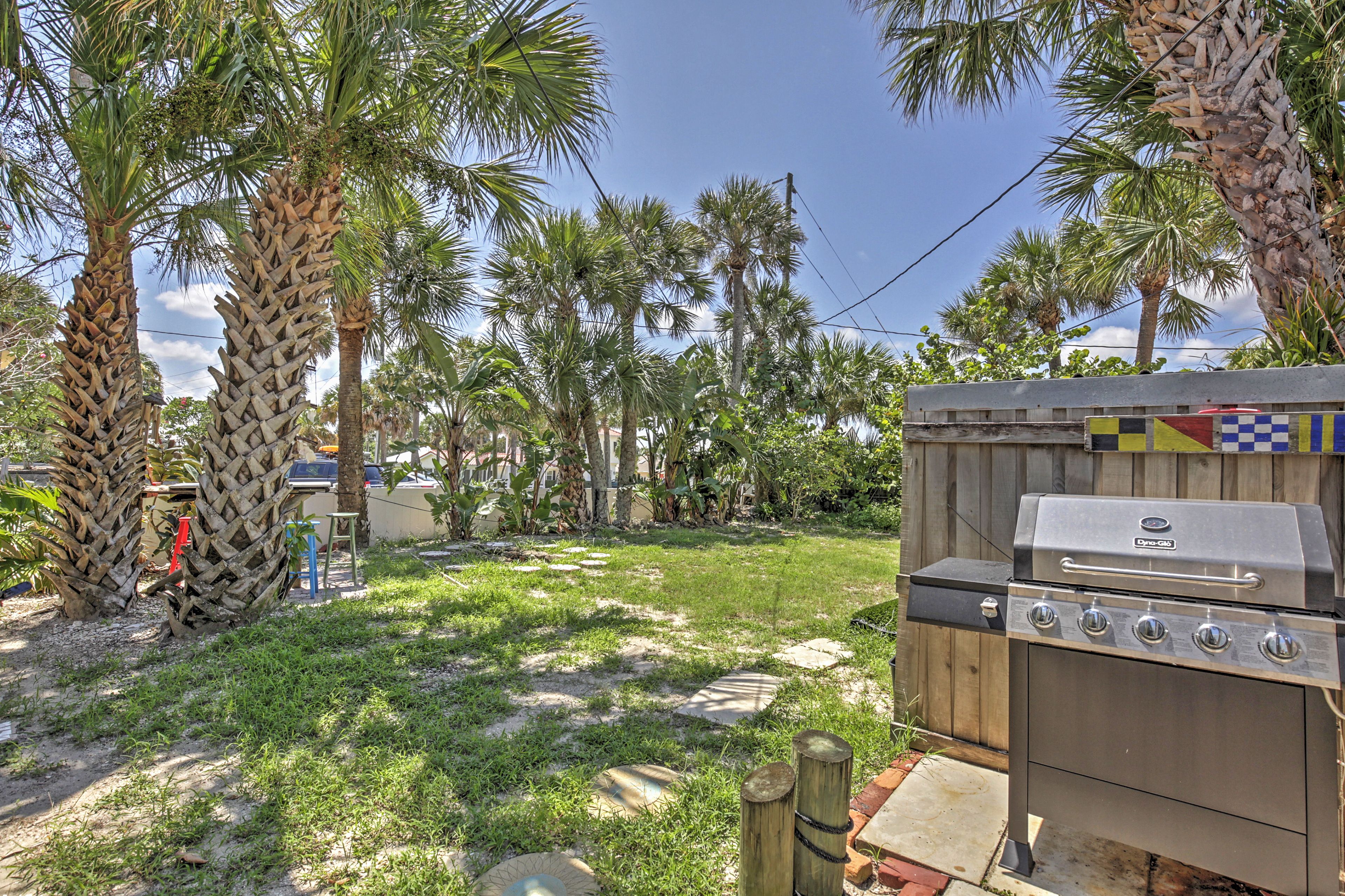 Yard | Gas Grill