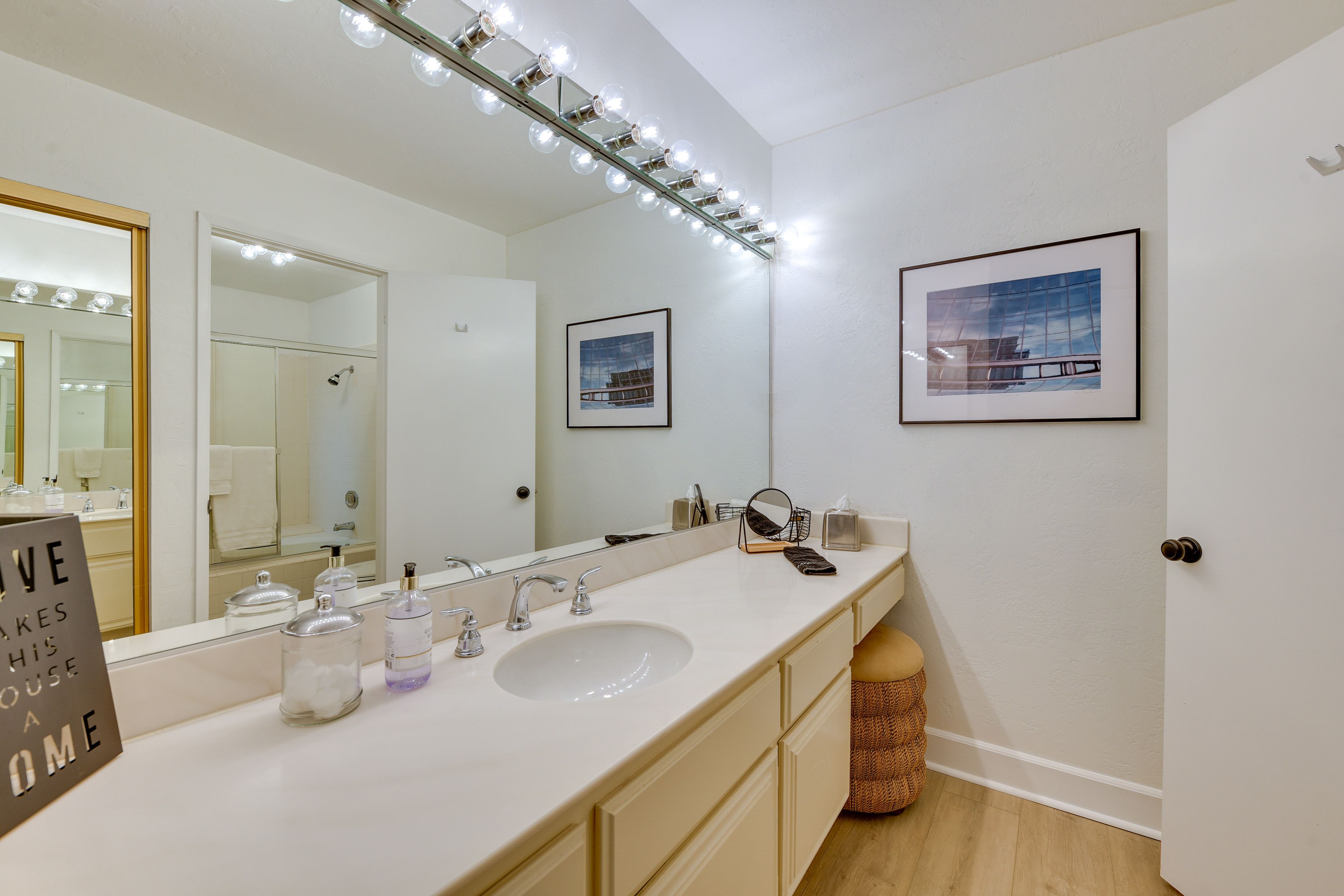 En-Suite Bathroom