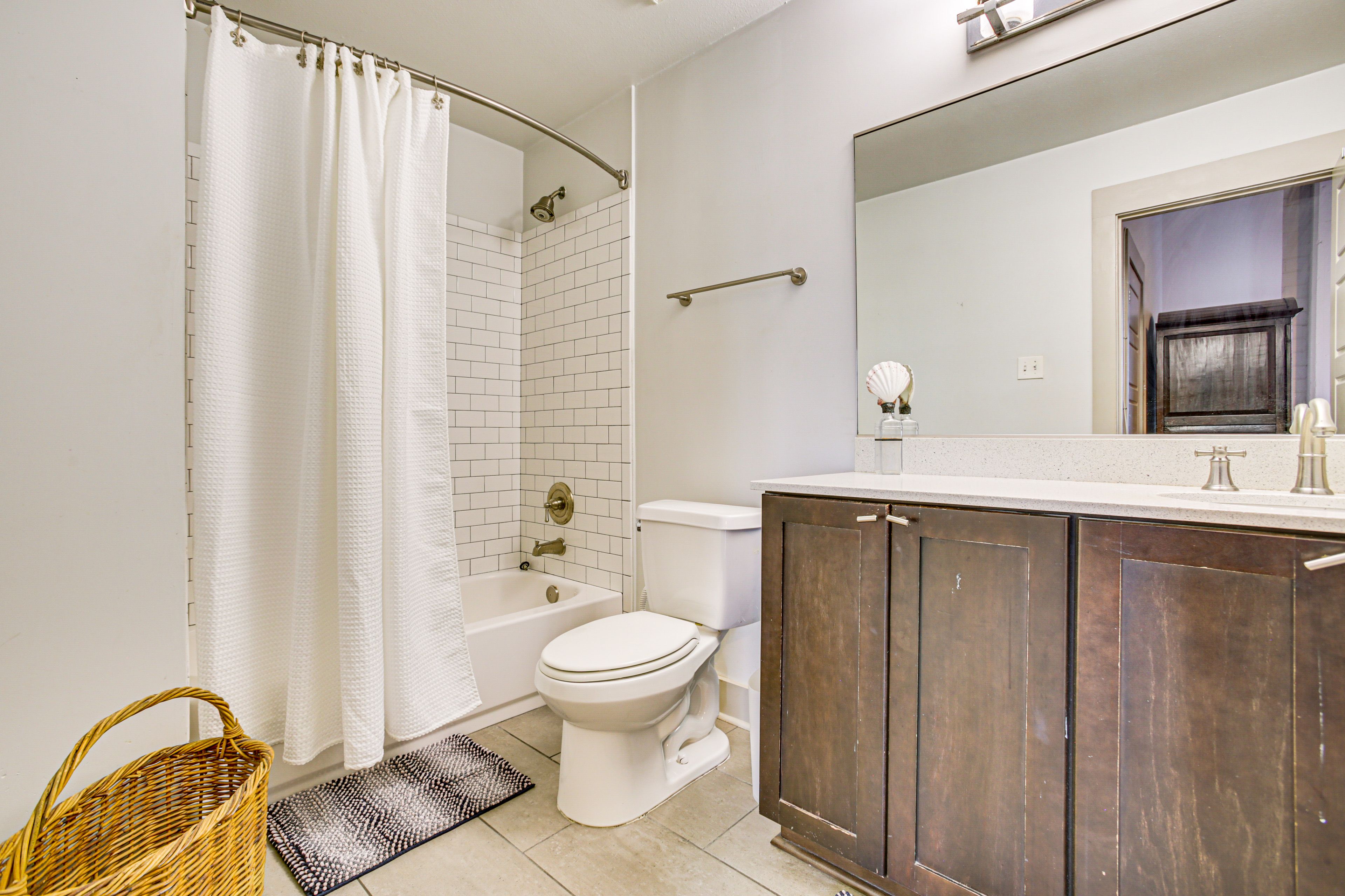 En-Suite Bathroom | Towels Provided | Complimentary Toiletries