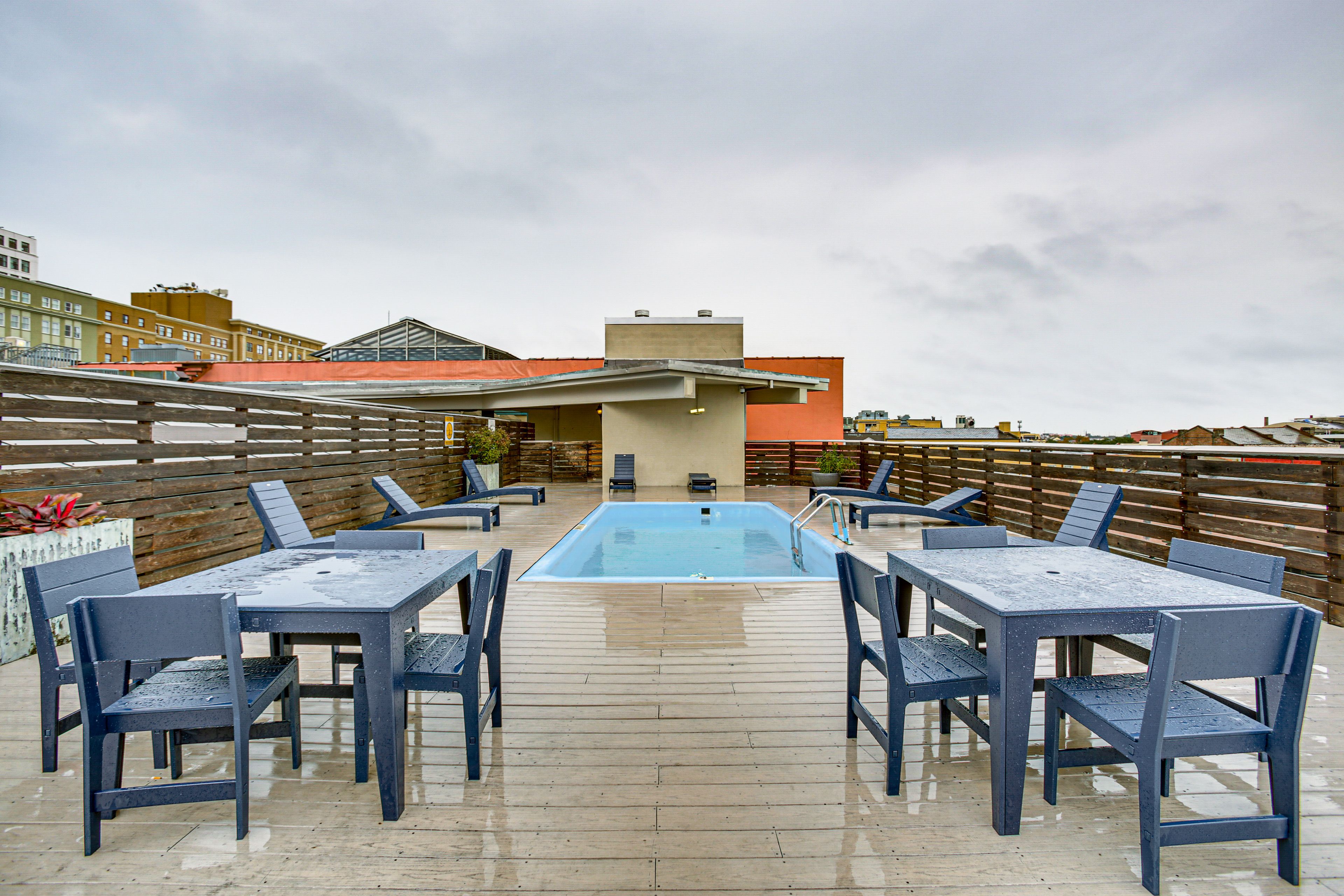 Community Amenities | Rooftop Pool
