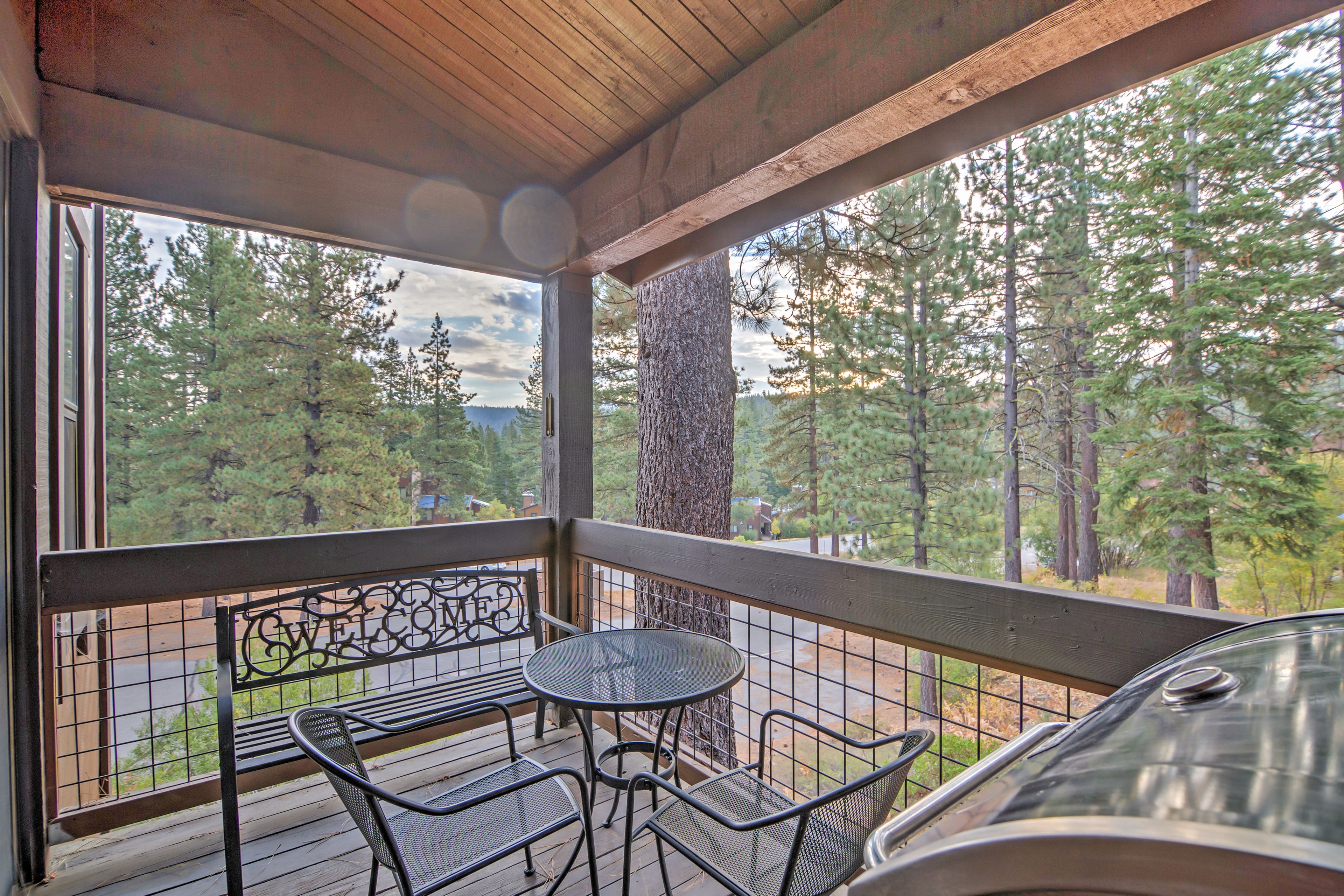 Furnished Balcony | Gas Grill