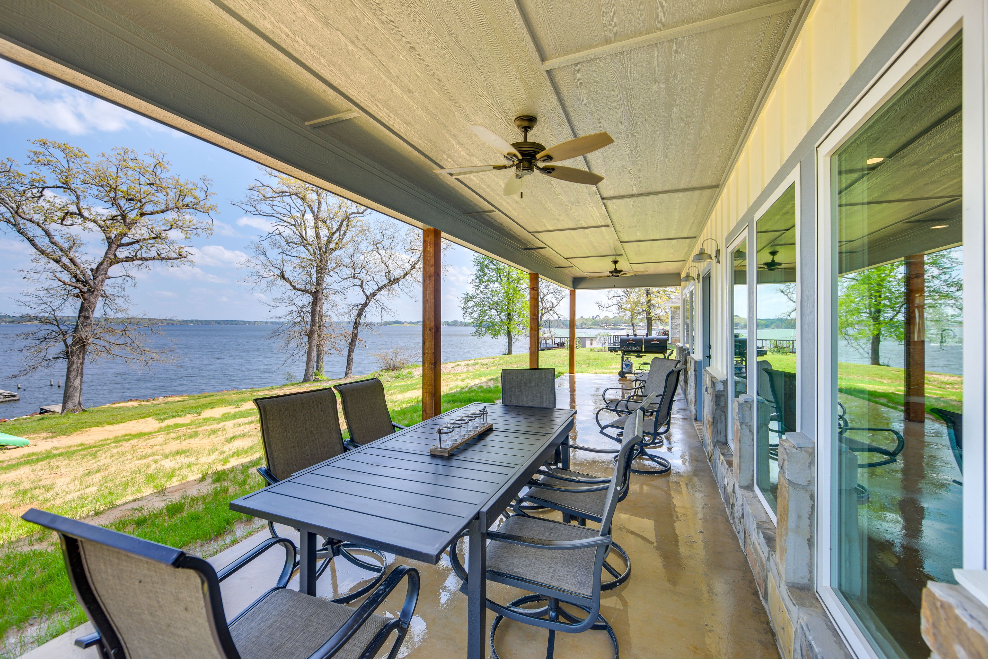 Private Patio | Gas Grill | Kayaks