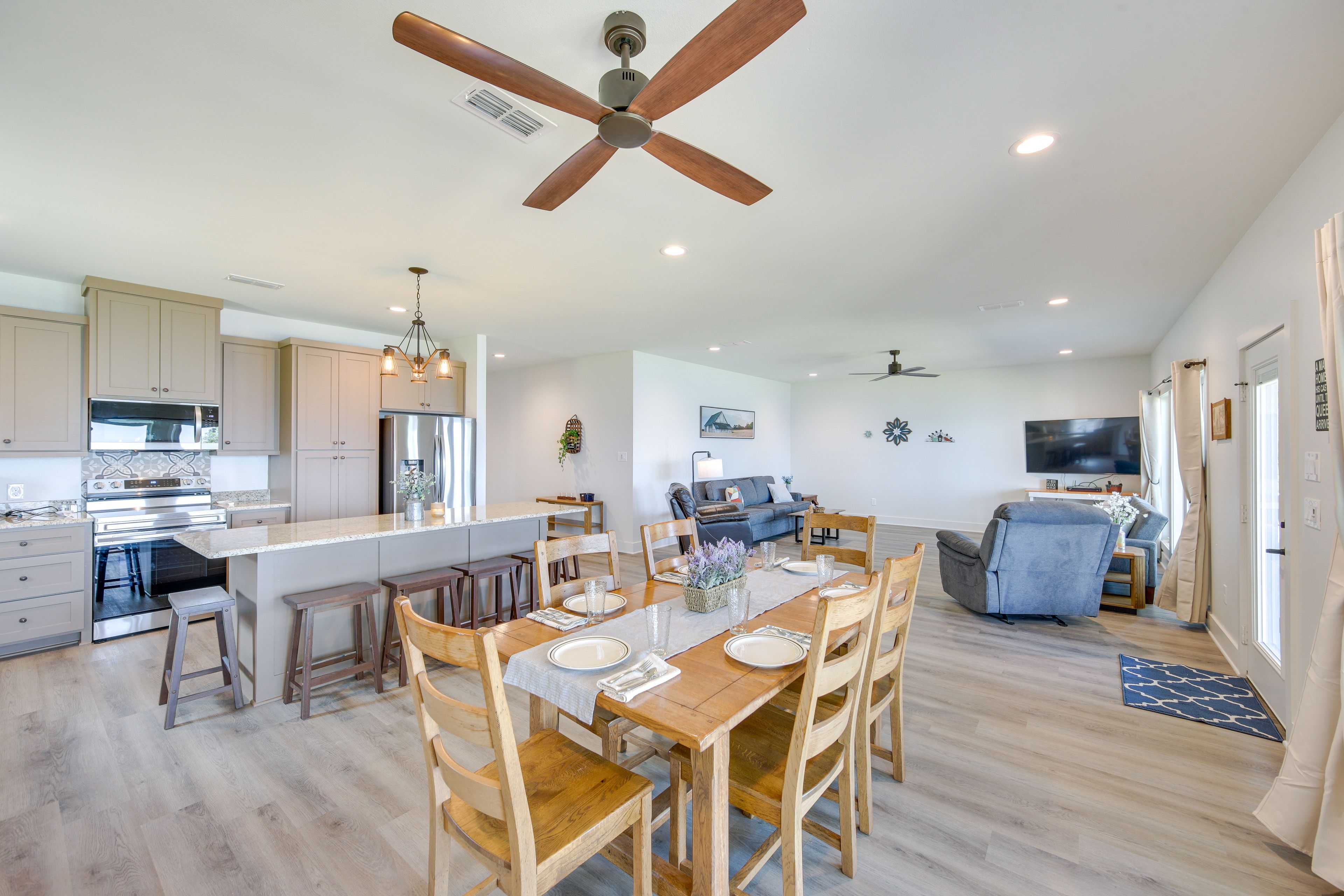Dining Area | Kitchen | Cooking Basics