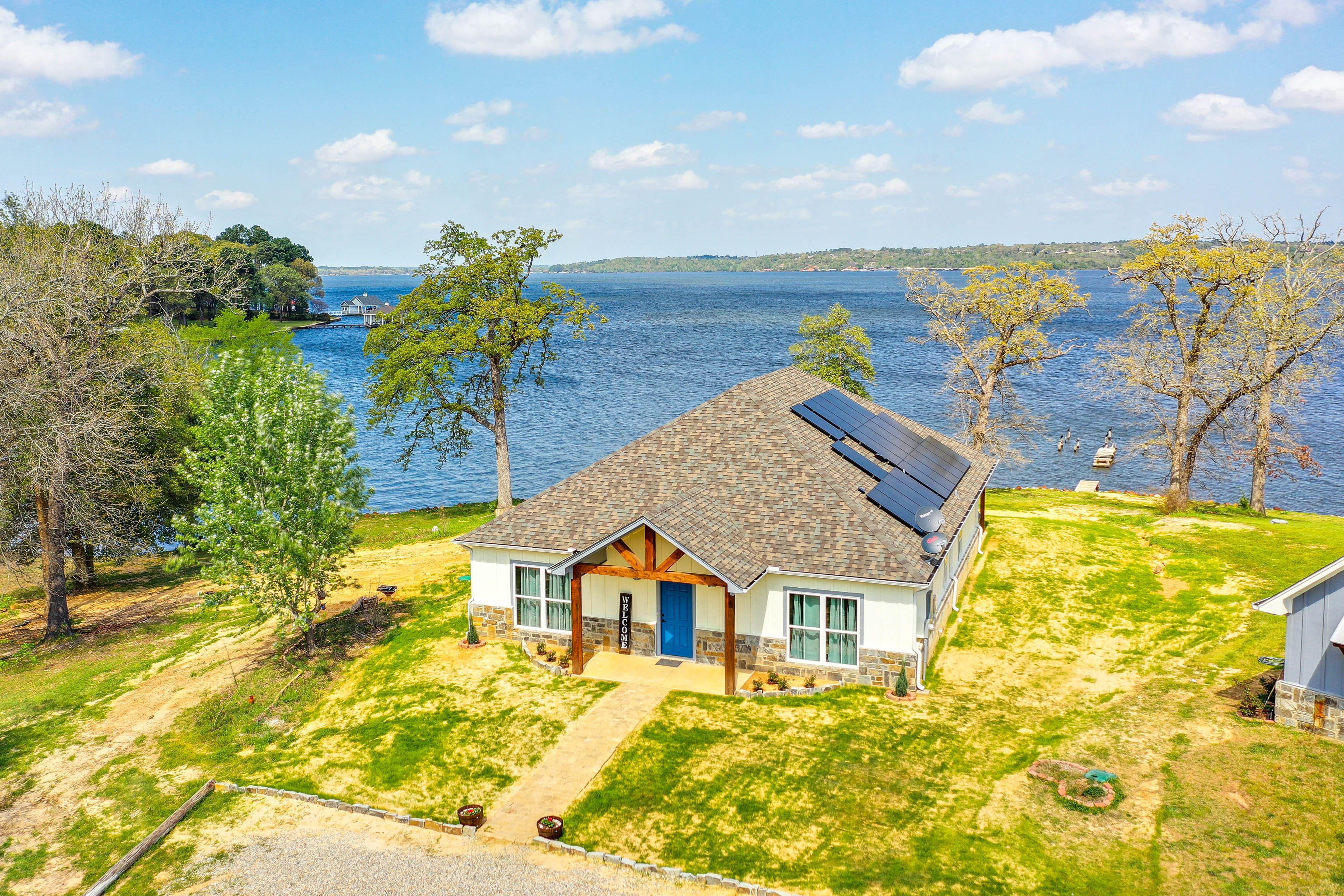 Frankston Vacation Rental | 3BR | 2BA | Step-Free Access | 2,480 Sq Ft