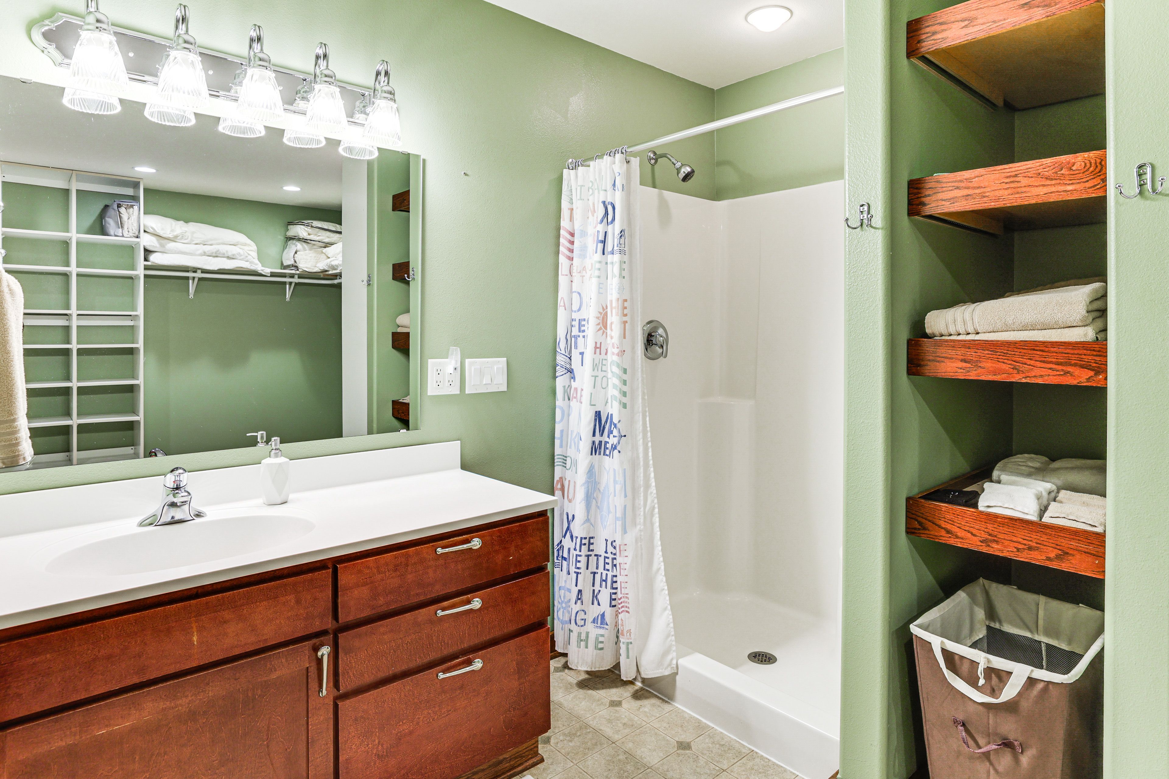 En-Suite Bathroom | Complimentary Toiletries