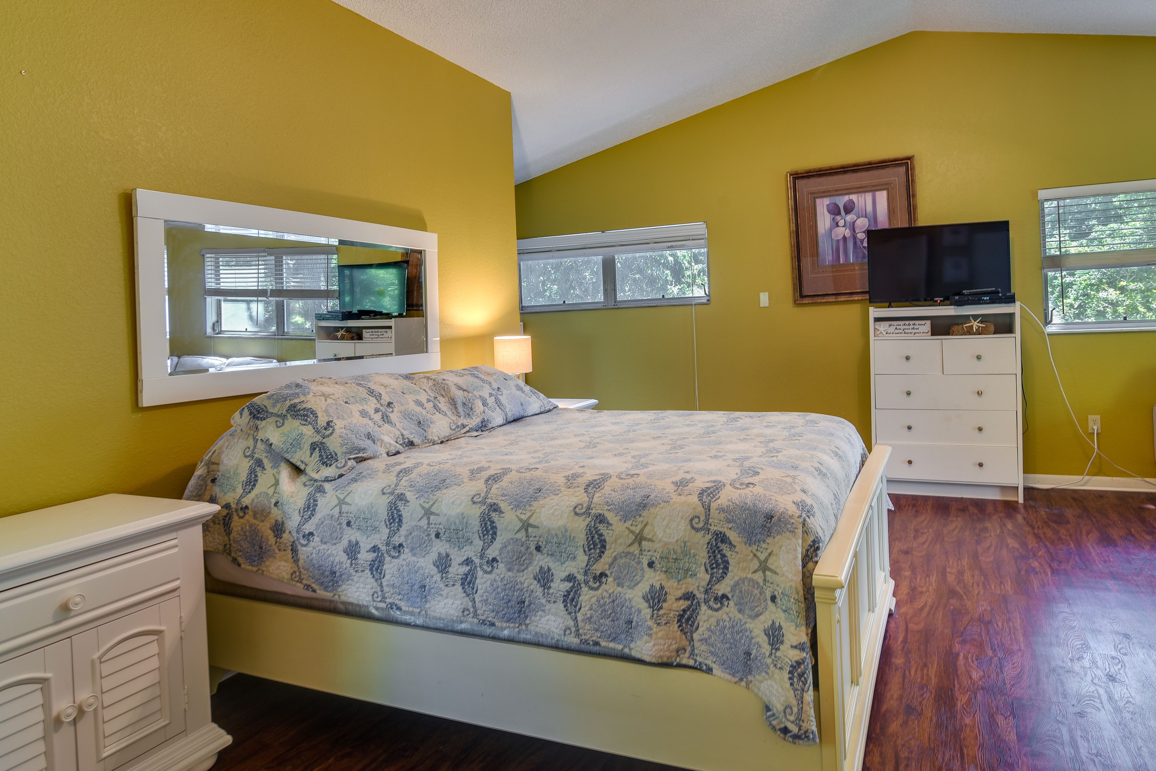 Bedroom 1 | Queen Bed | En-Suite Bathroom | Screened-In Porch