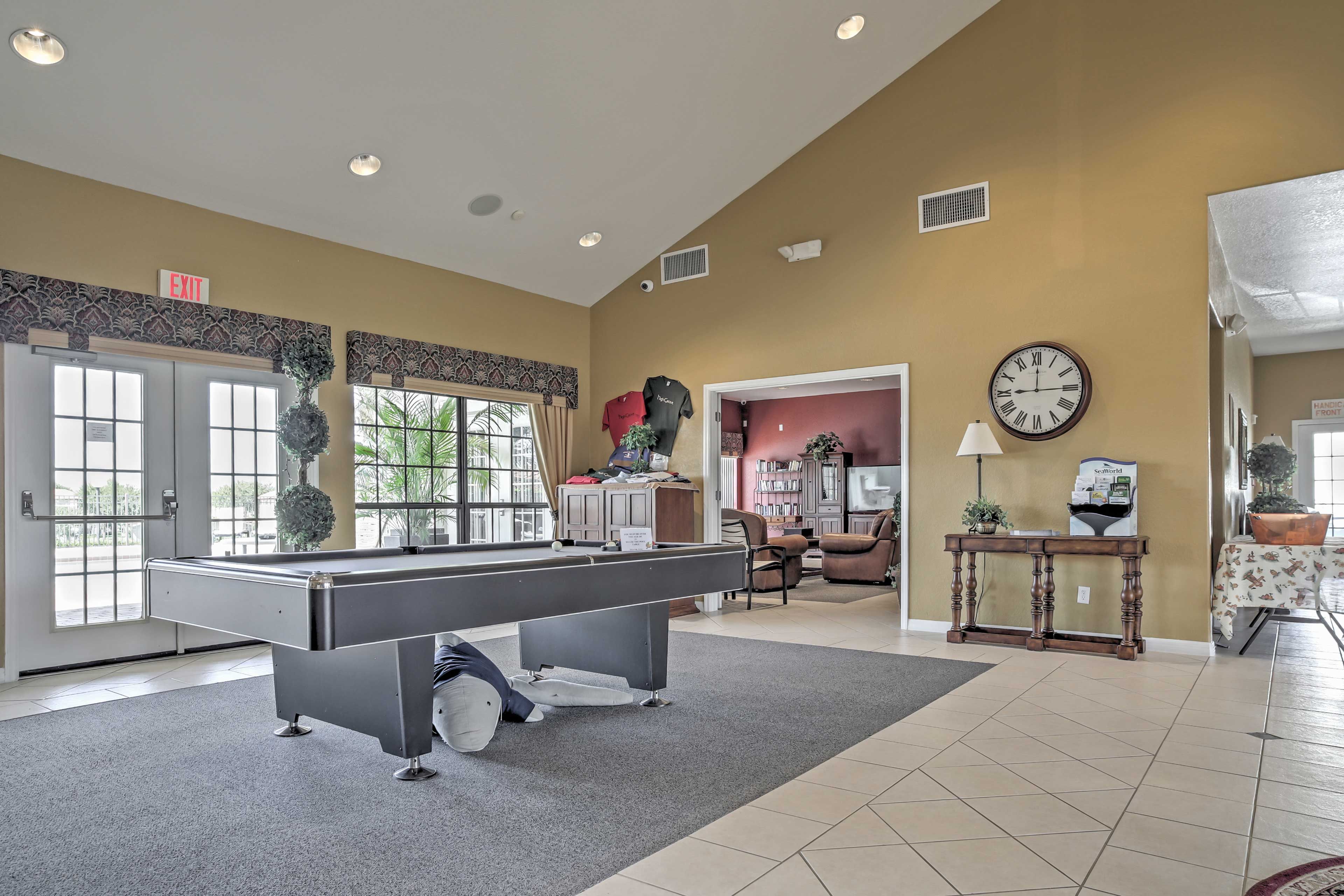 Community Amenities | Pool Table | Lounge | Arcade | Fitness Center | Pool