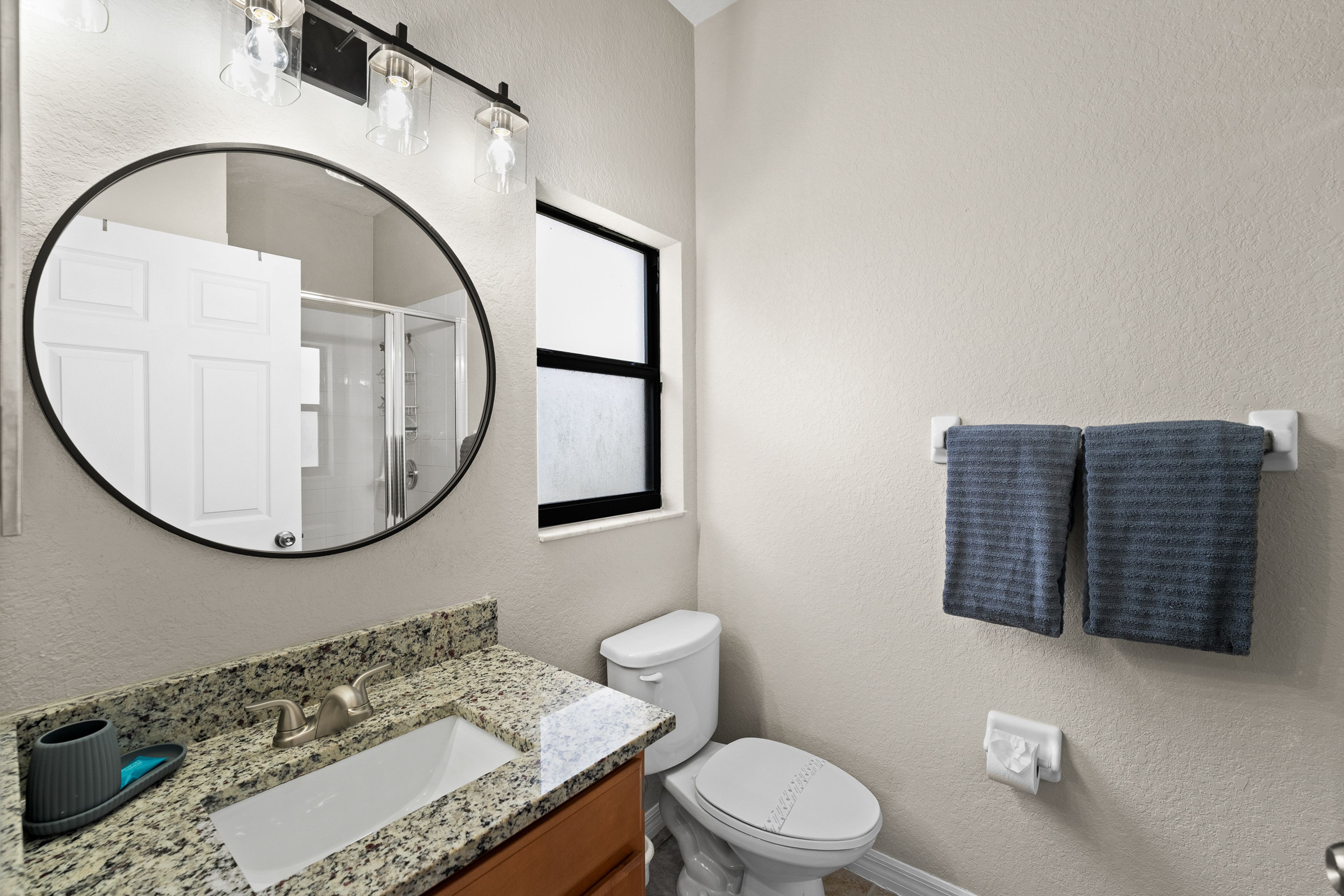 En-Suite Bathroom | Towels Provided
