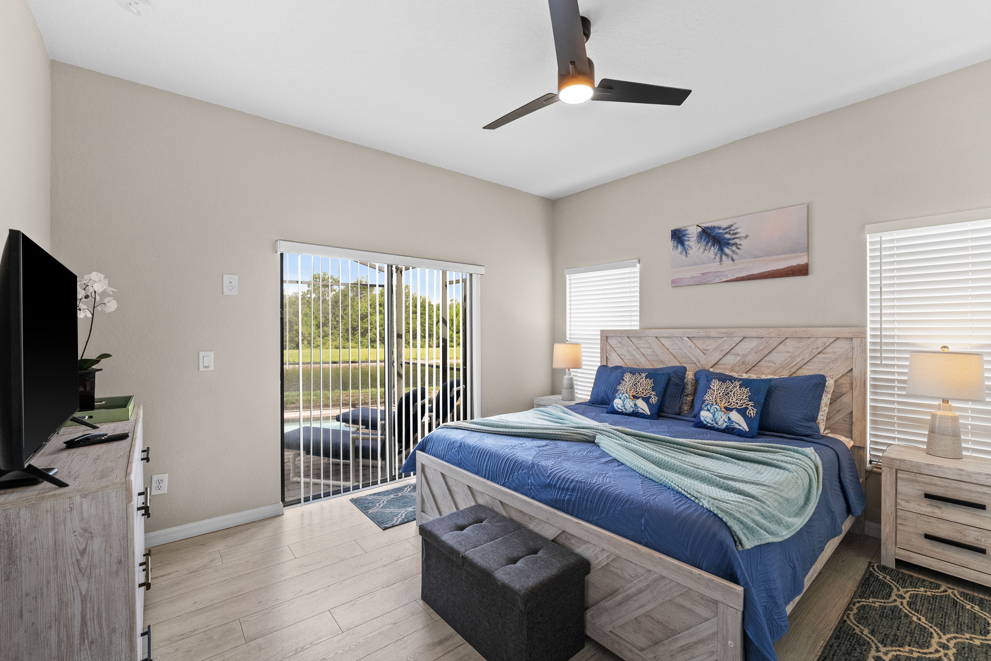 Bedroom 2 | King Bed
