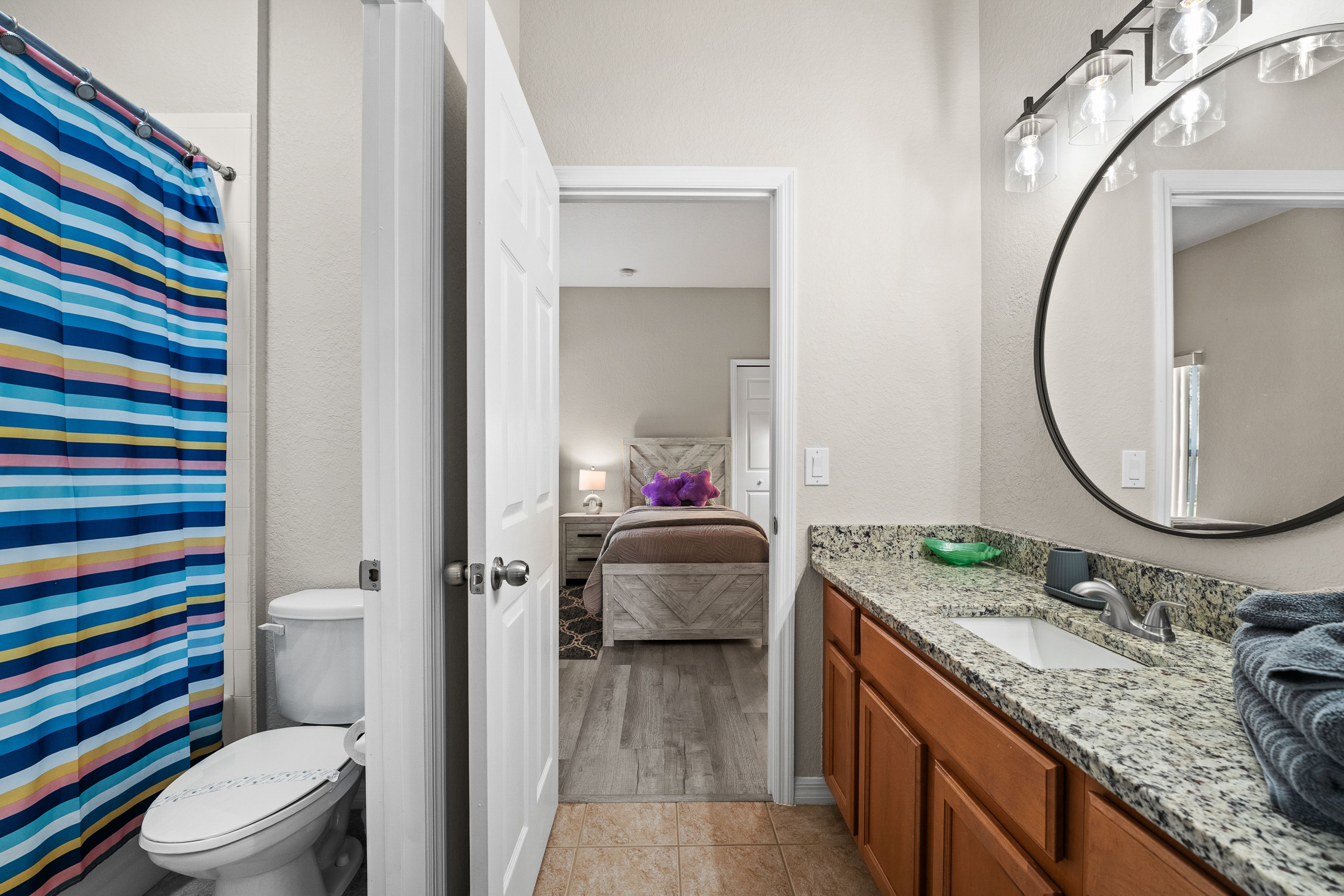 Full Bathroom