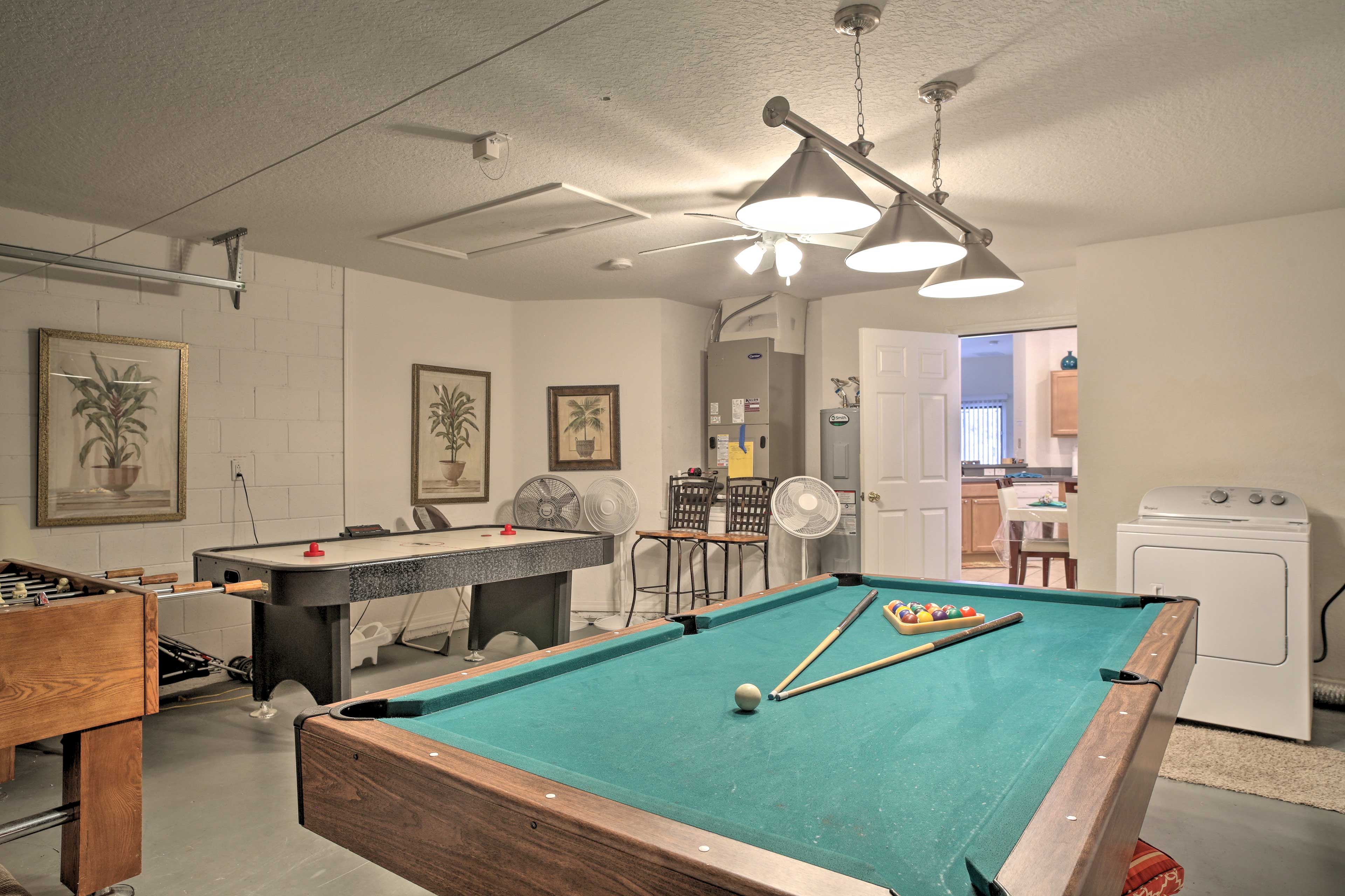 Game Room | Pool Table | Air Hockey Table | Foosball Table | Washer | Dryer