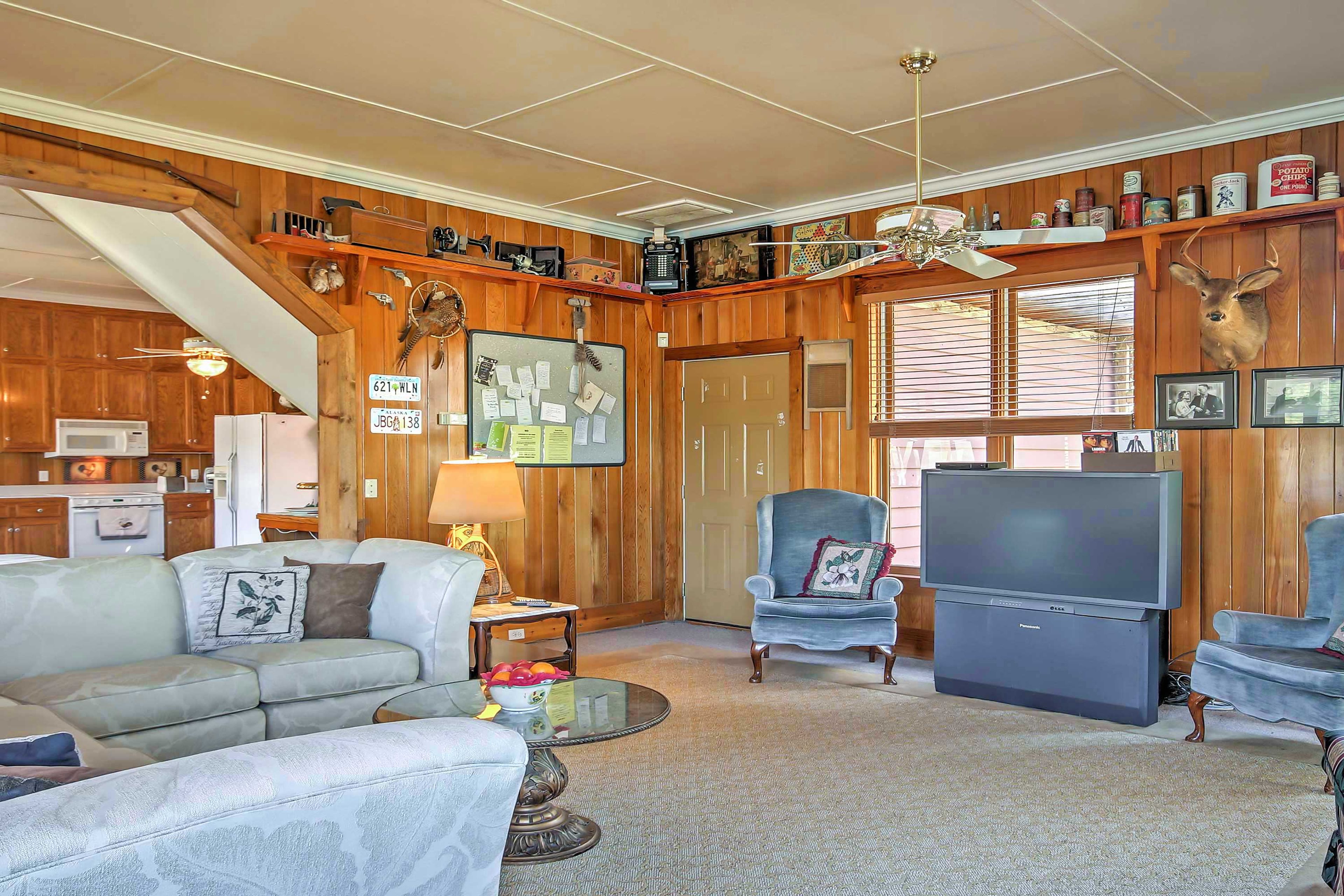 Living Room | Full Sleeper Sofa