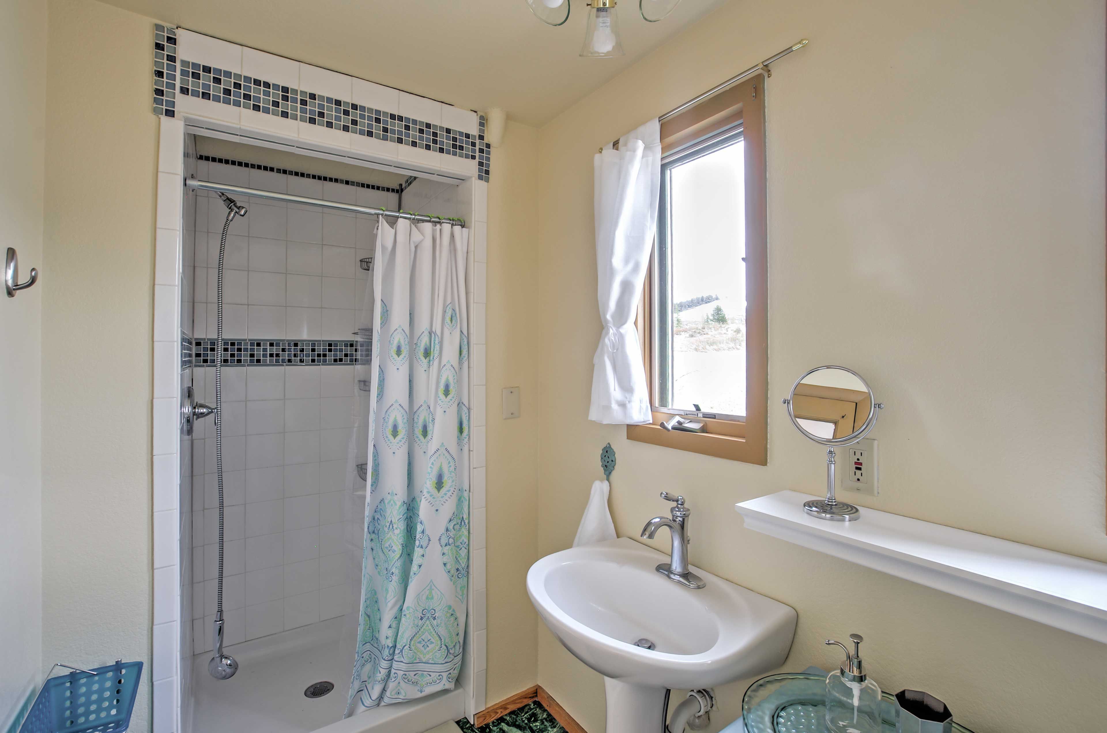 Bathroom | Towels Provided