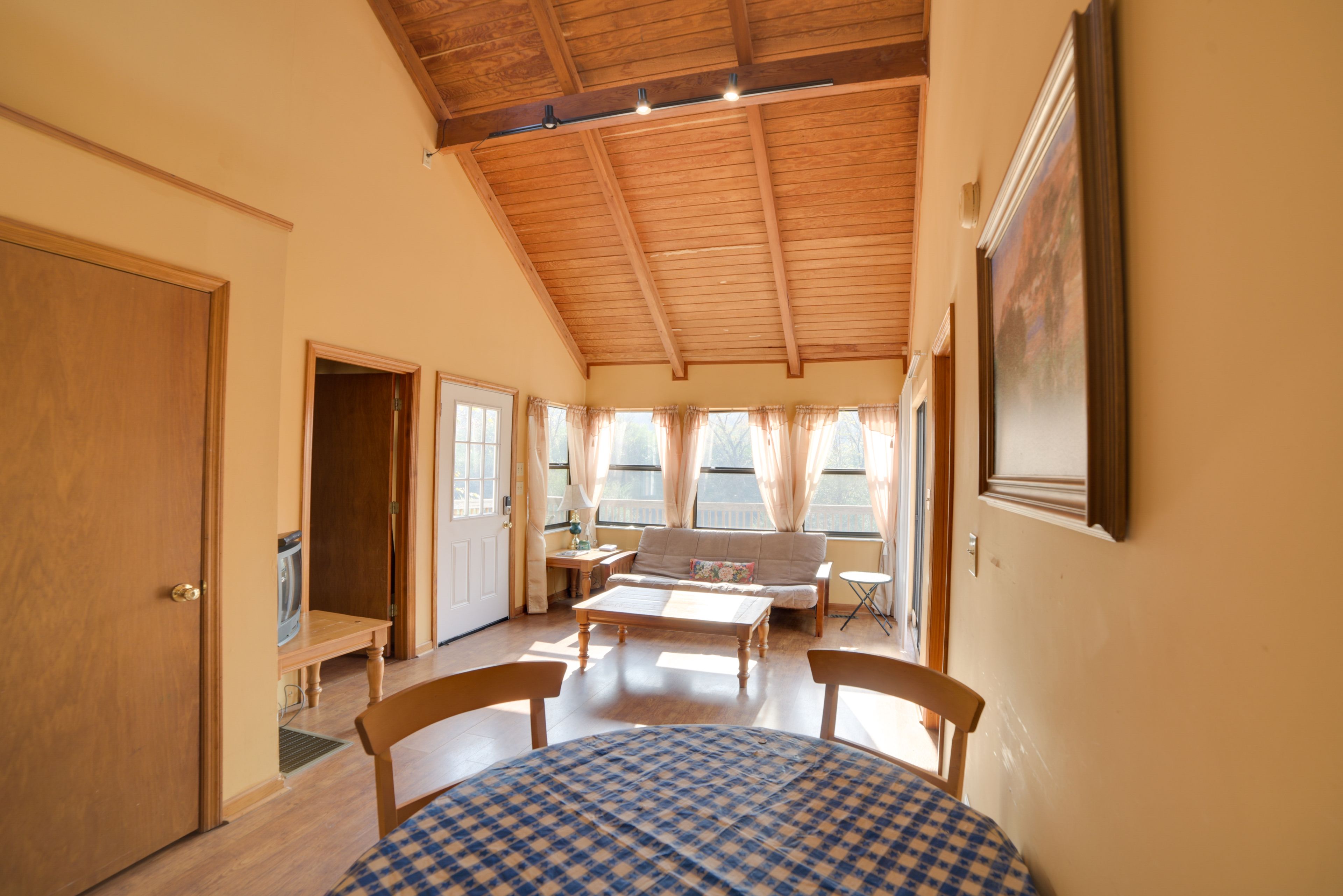 Main Living Space | Open Floor Plan