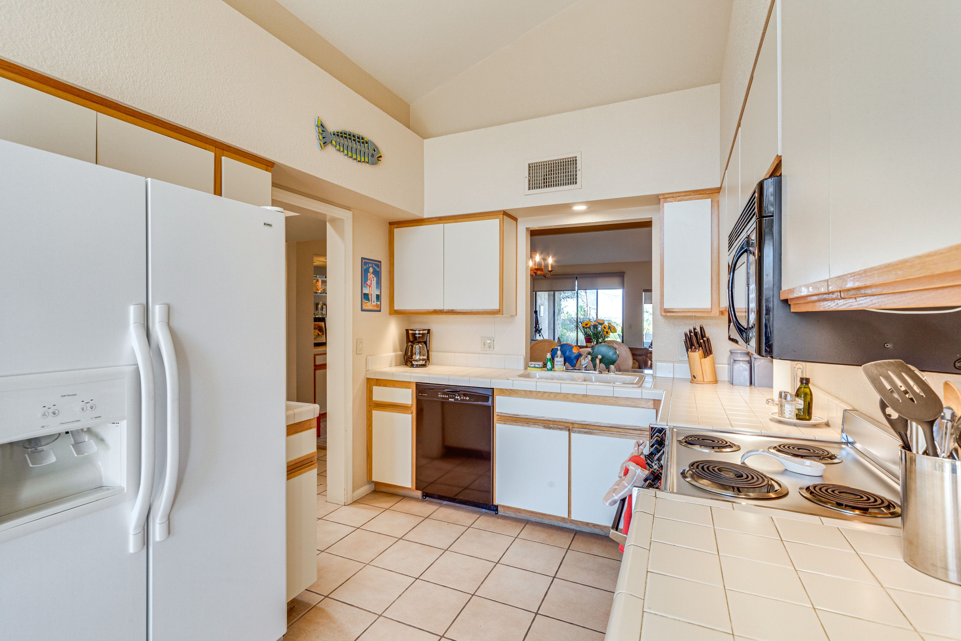 Well-Equipped Kitchen | Cooking Basics | Blender | Toaster | Coffee Maker