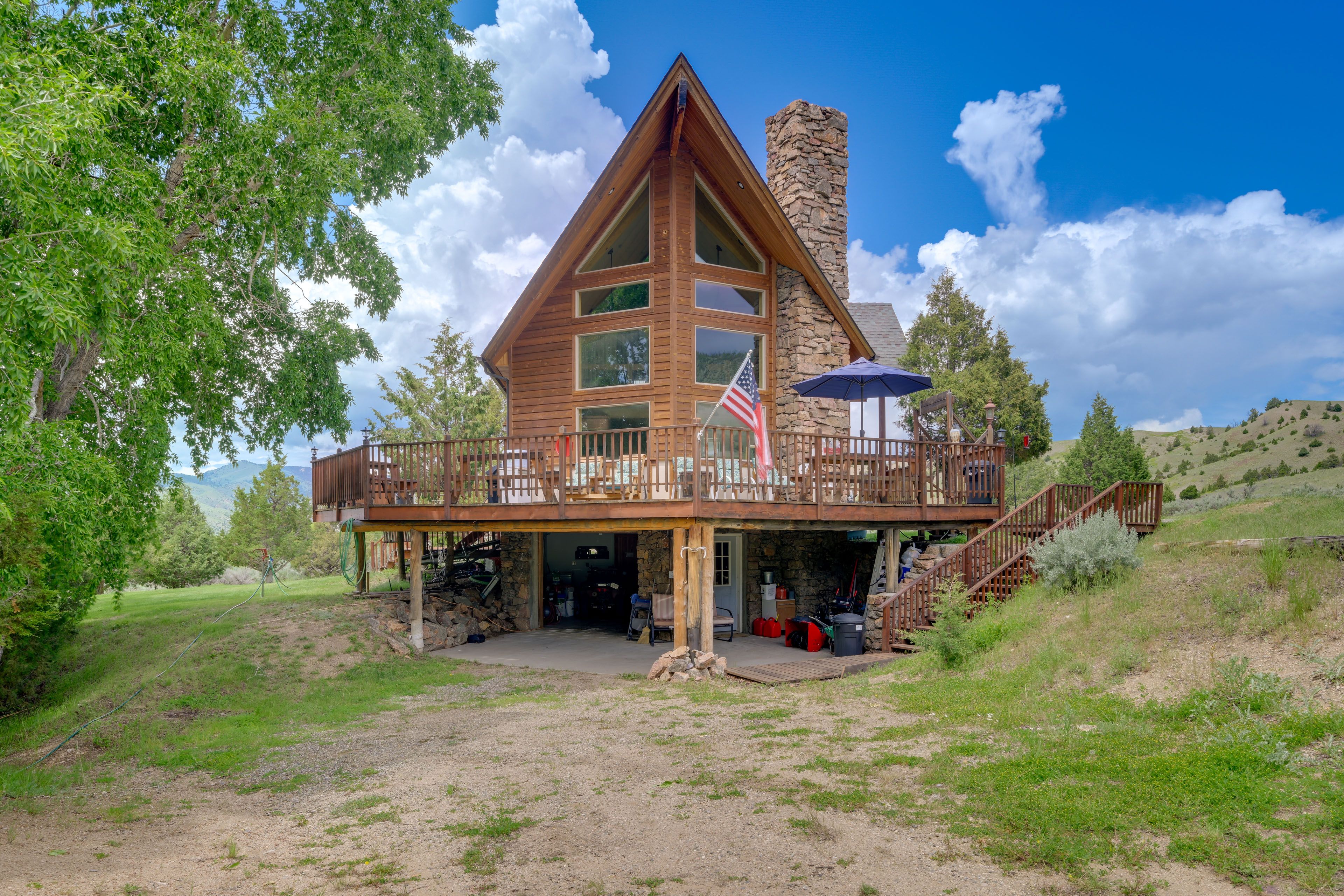 Alder Vacation Rental | 4BR | 2BA | Steps Required | 3,500 Sq Ft