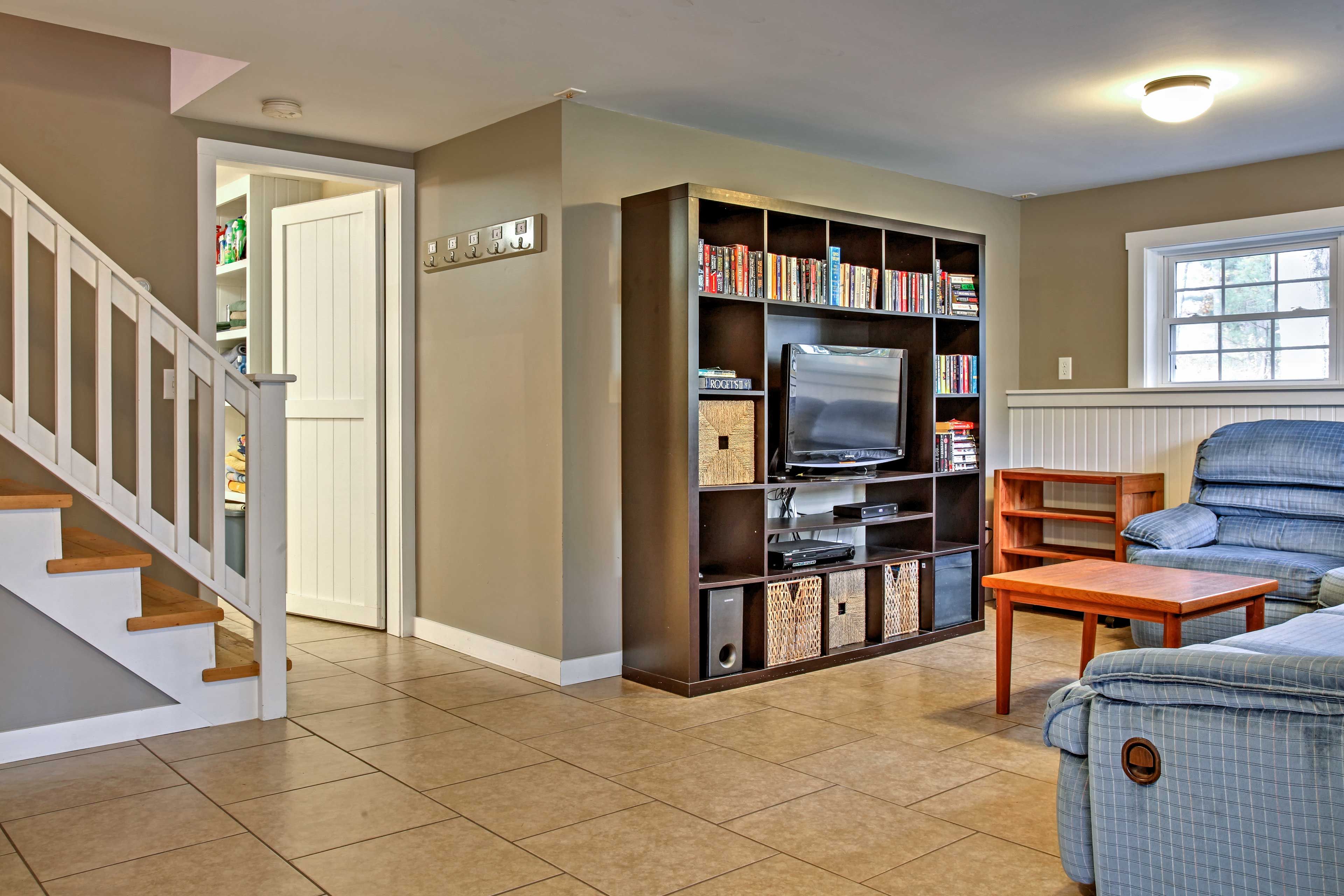 Basement | Cable TV