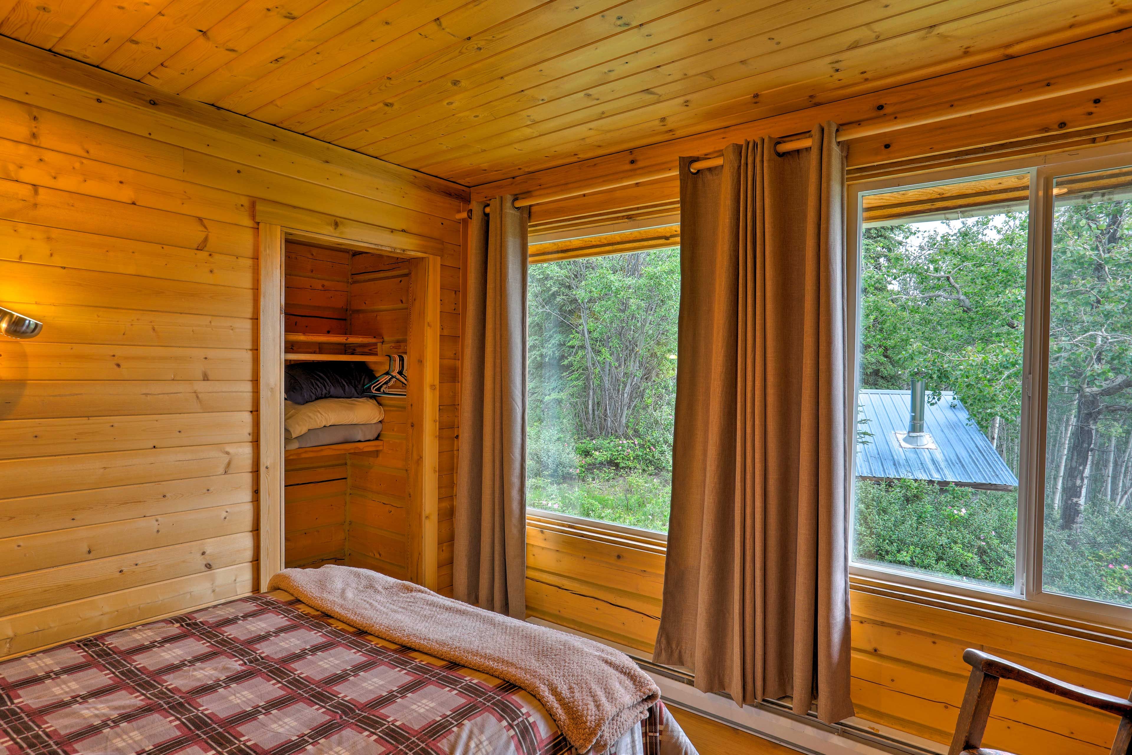 Bedroom 2 | Towels Provided