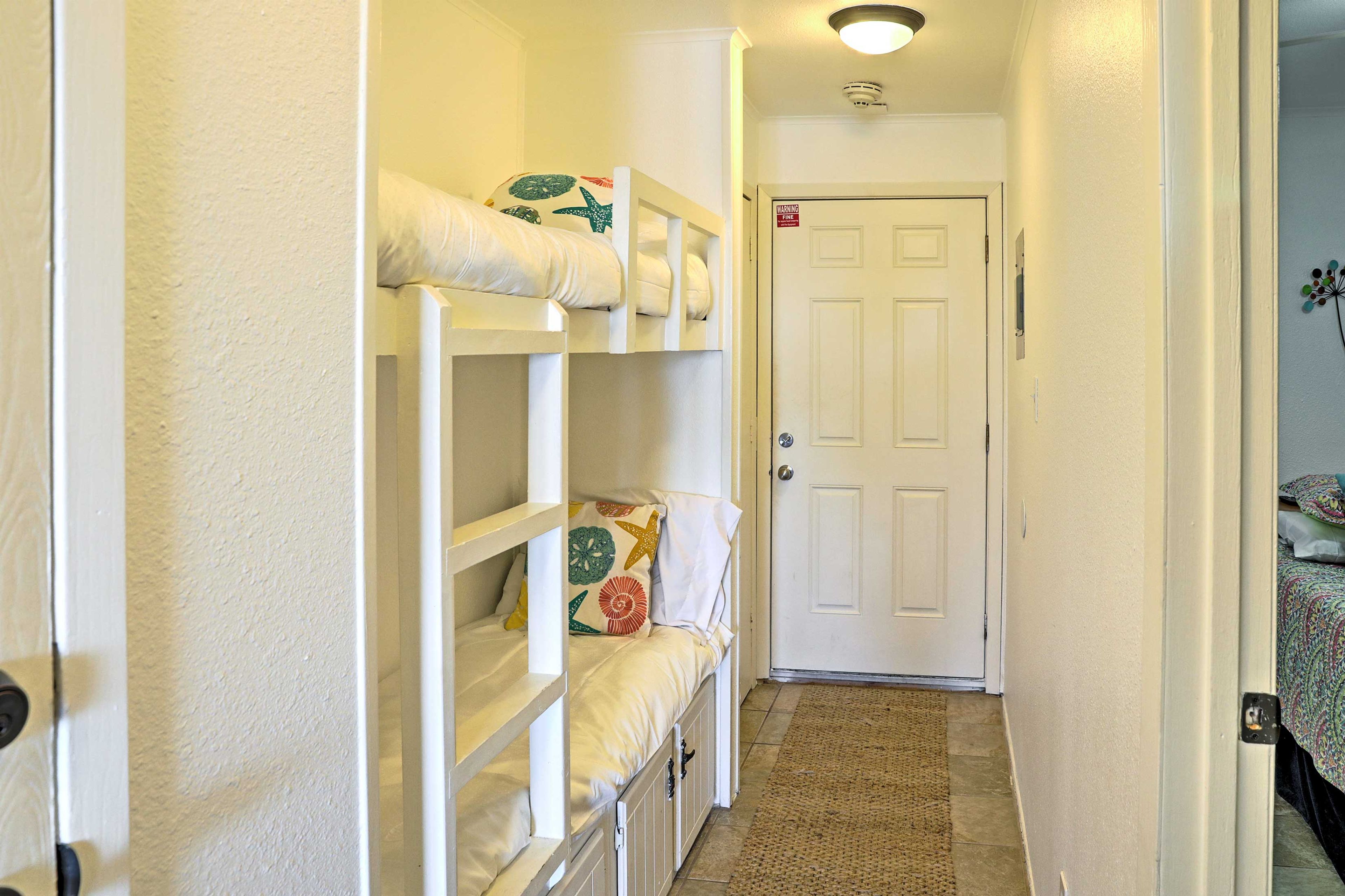 Hallway | Twin Bunk Bed