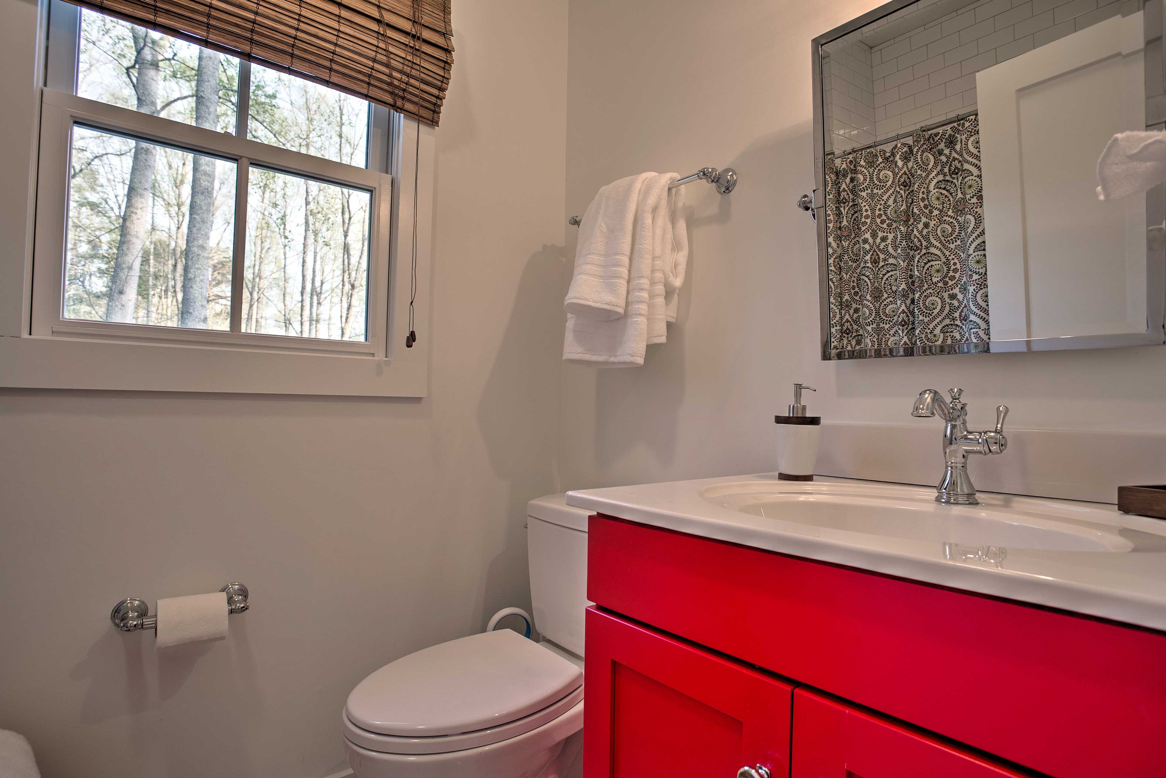 Full Bathroom