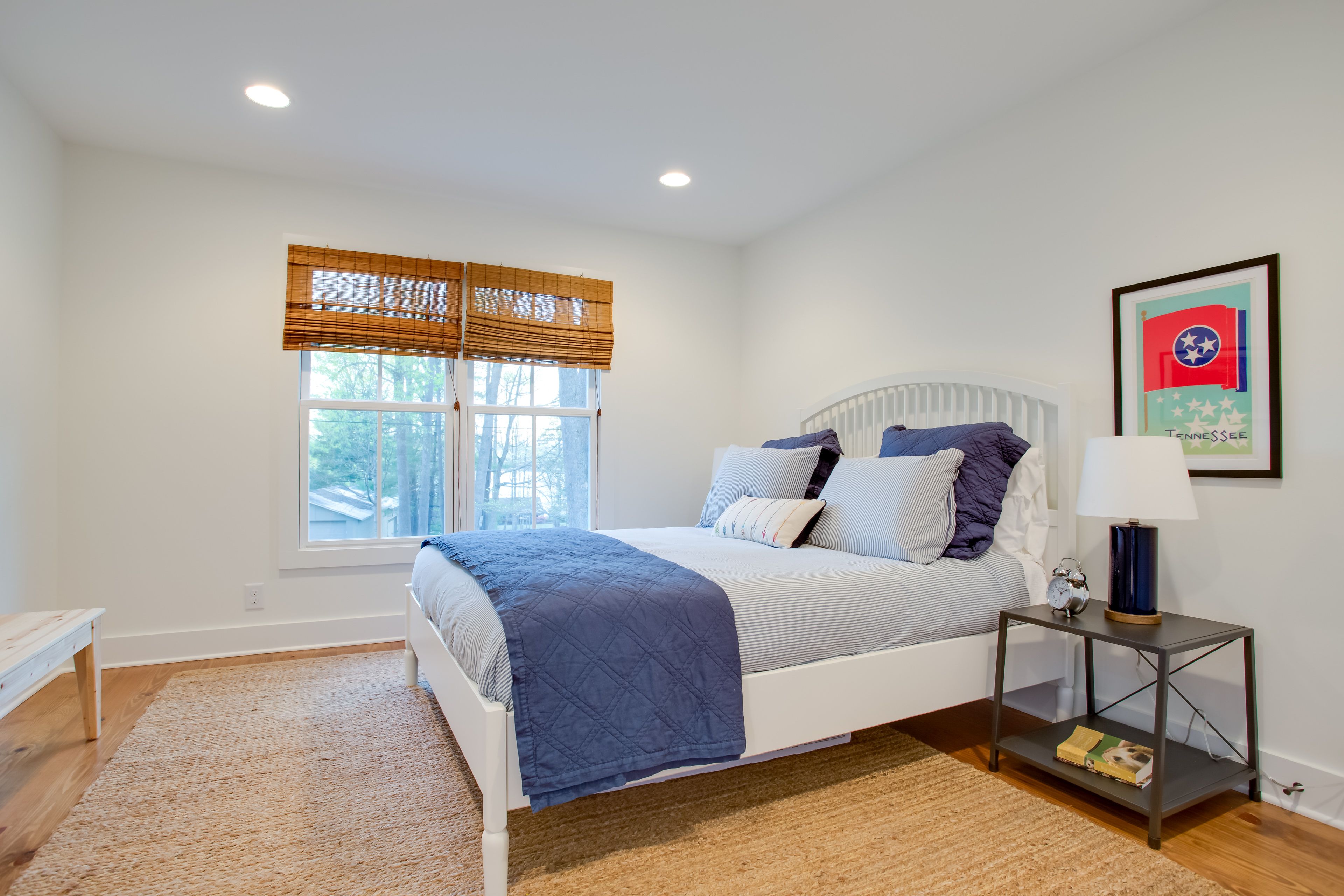 Bedroom 2 | Queen Bed