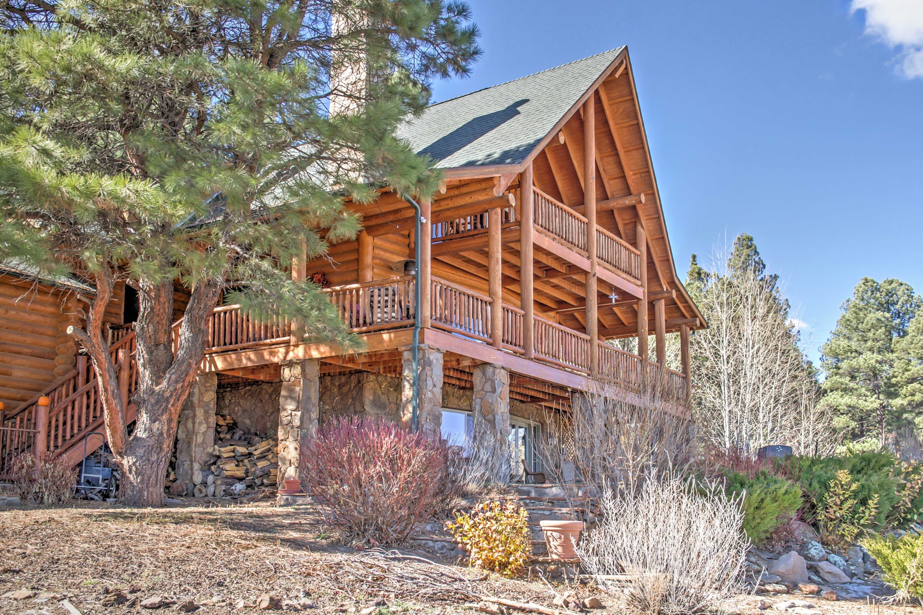 Experience a memorable Arizona getaway at this Flagstaff vacation rental cabin!