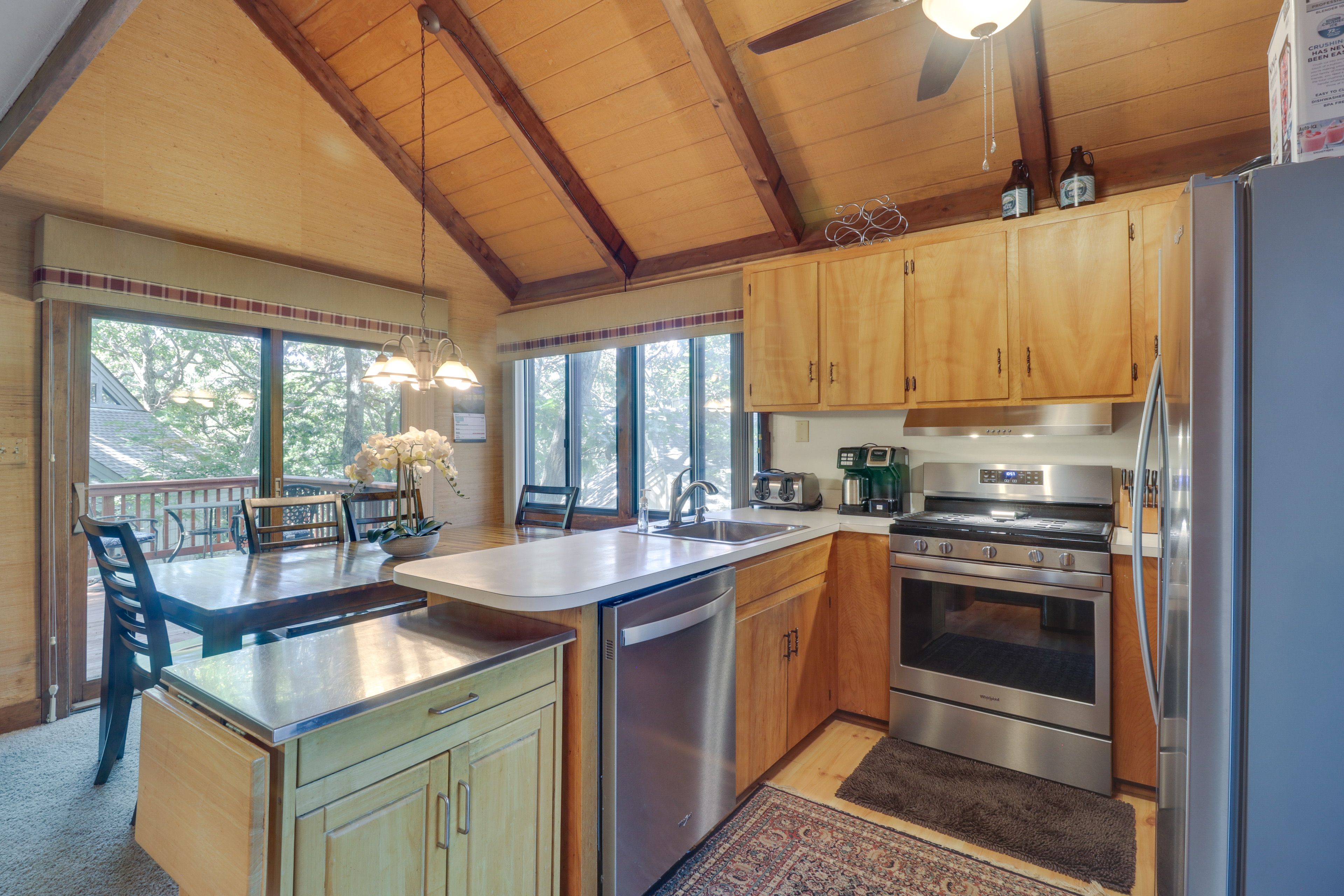 Kitchen | Toaster | Ice Maker | Spices | Crockpot | Cooking Basics