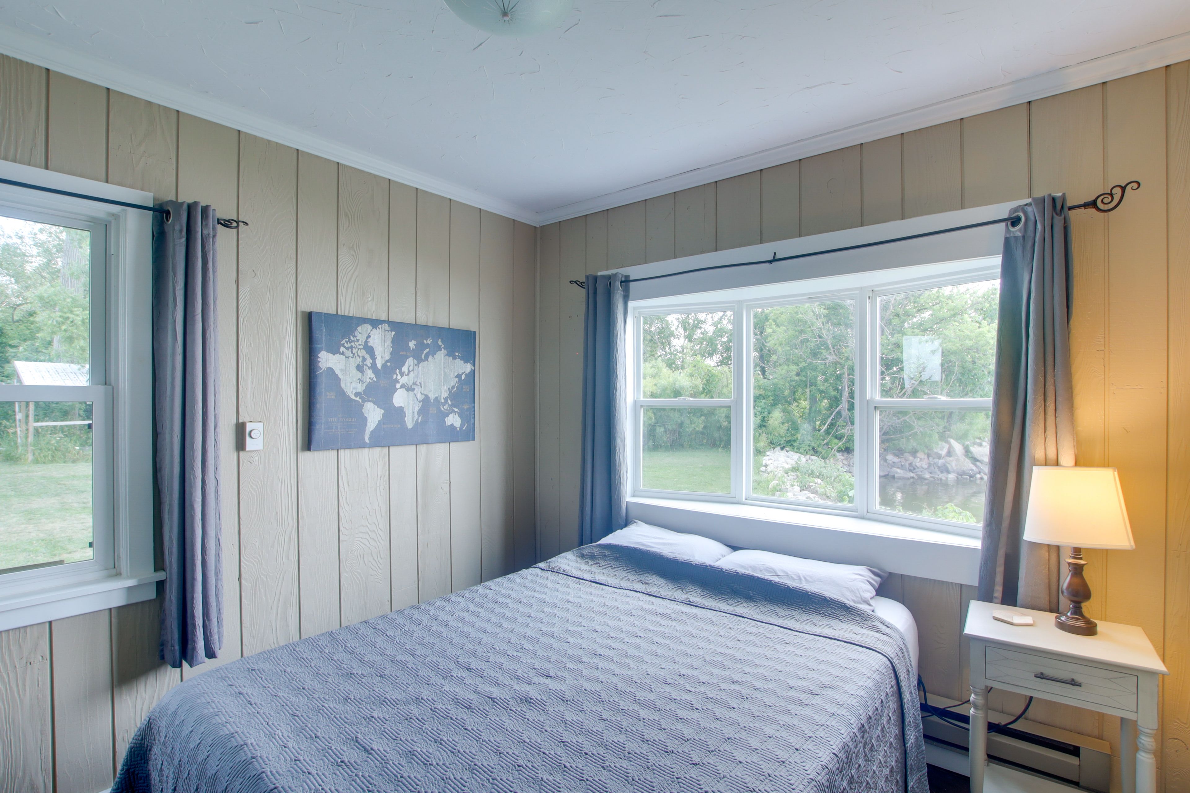 Bedroom 1 | Queen Bed | Linens Provided | Washer &Dryer