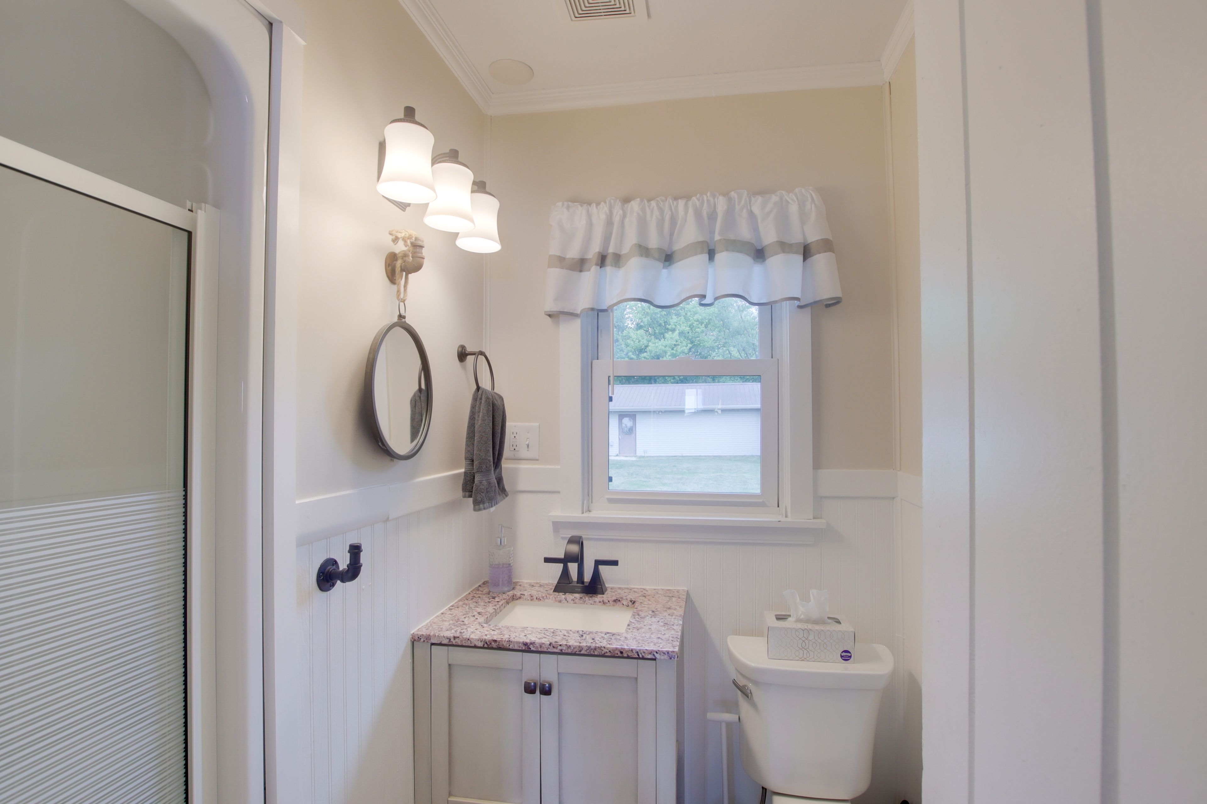 Bathroom | Towels Provided