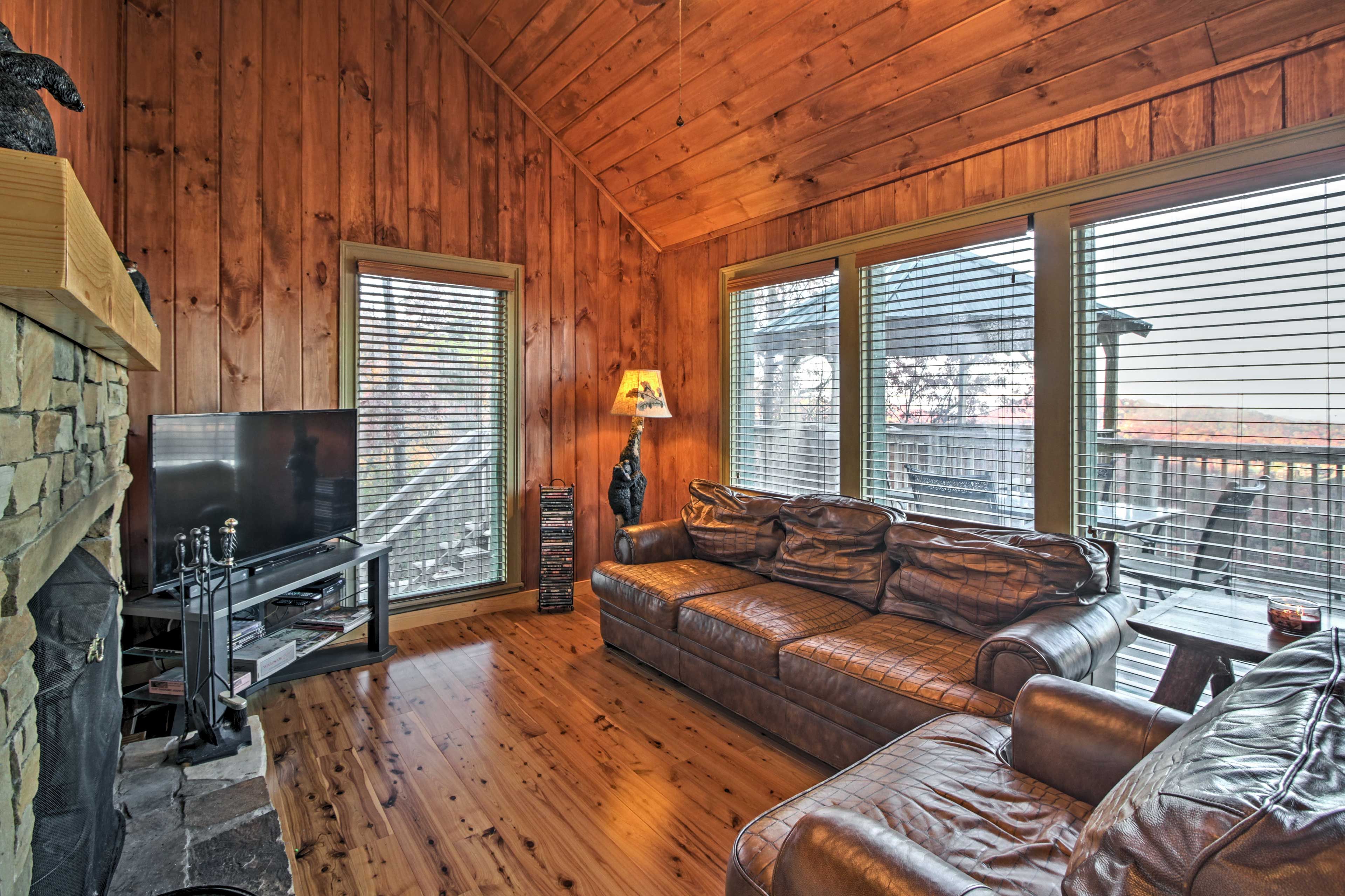 Living Room | Private Hot Tub