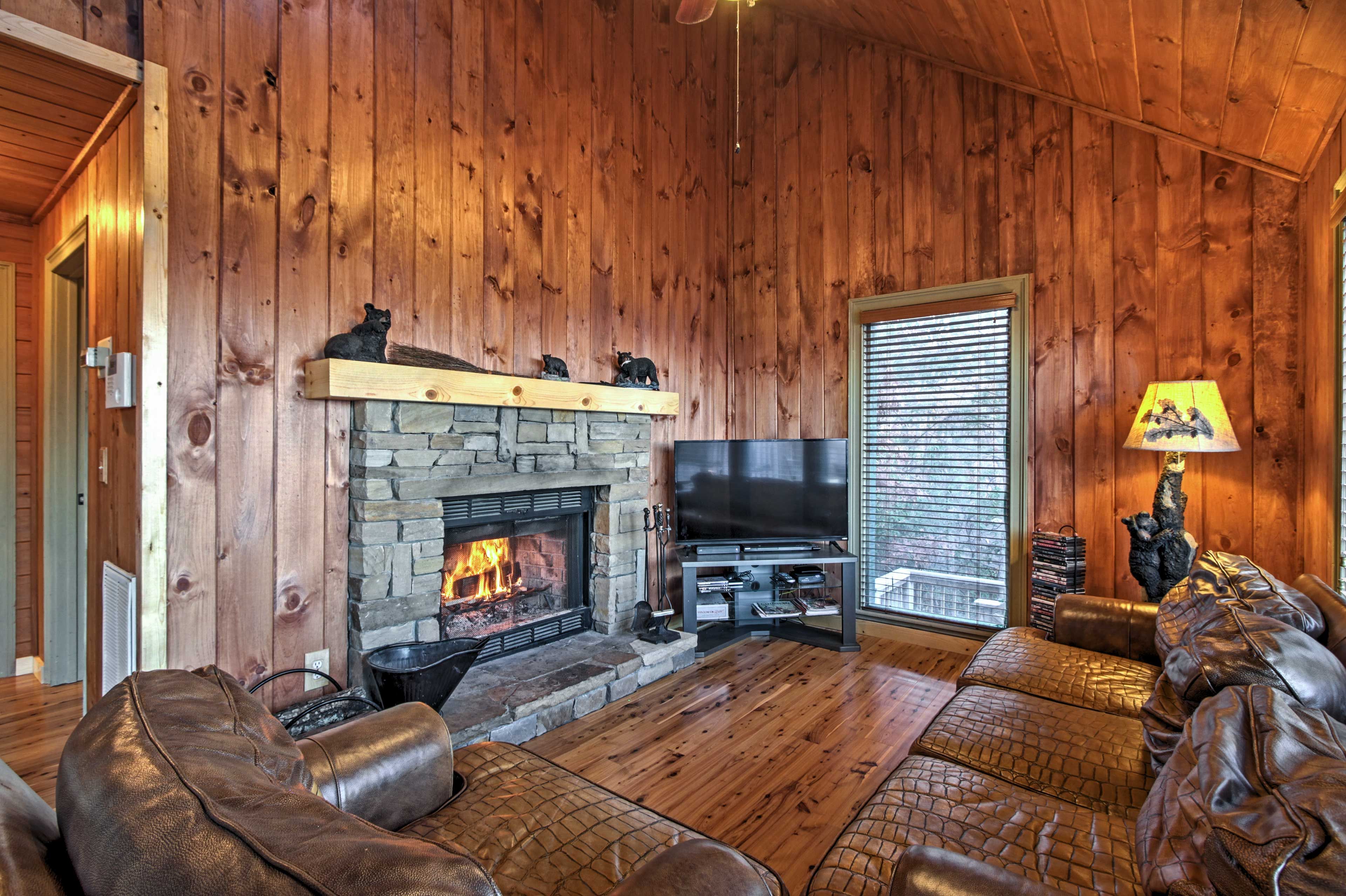 Living Room | Mountain Views