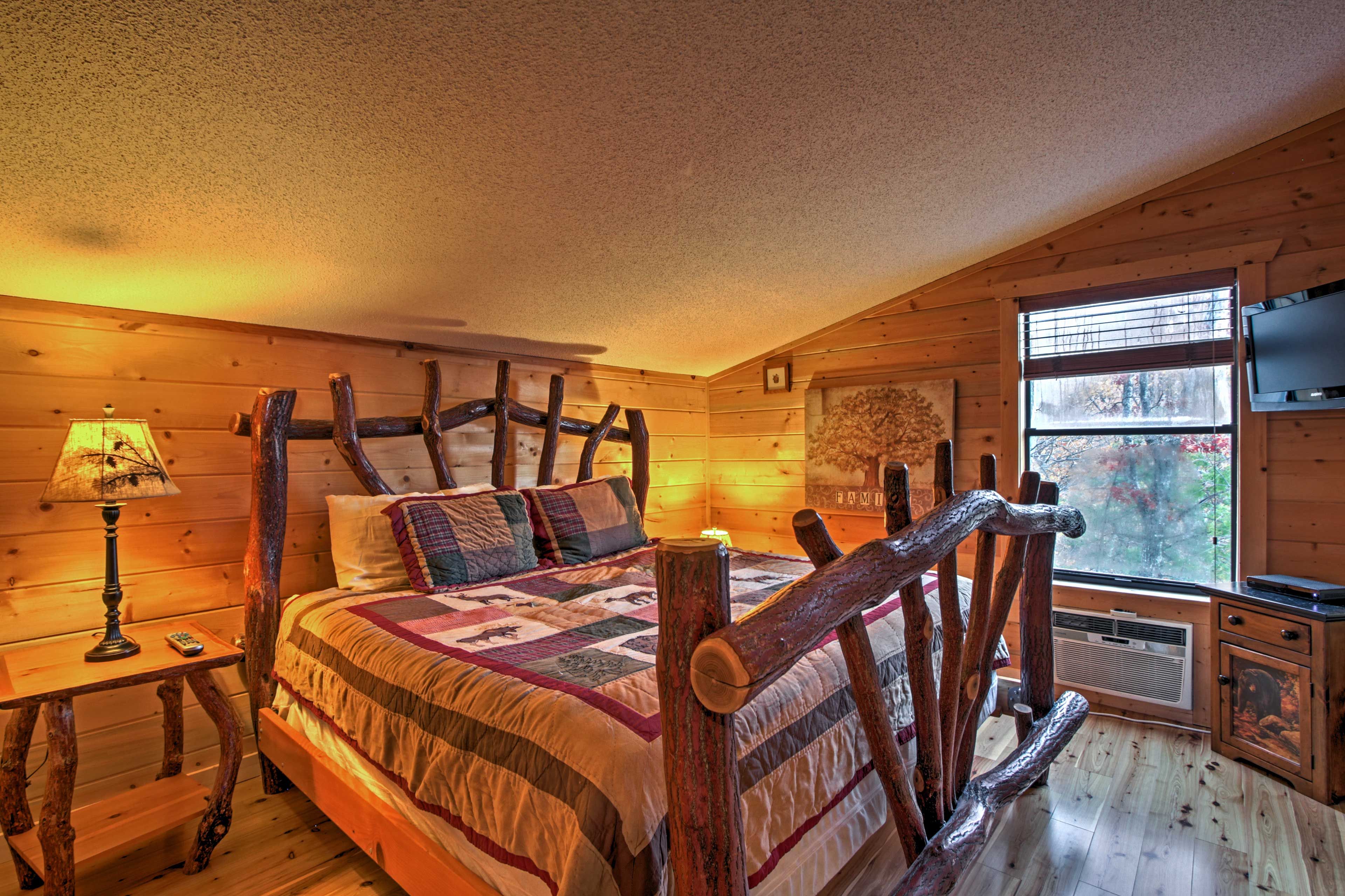 Bedroom 3 | King Bed | 2nd Floor