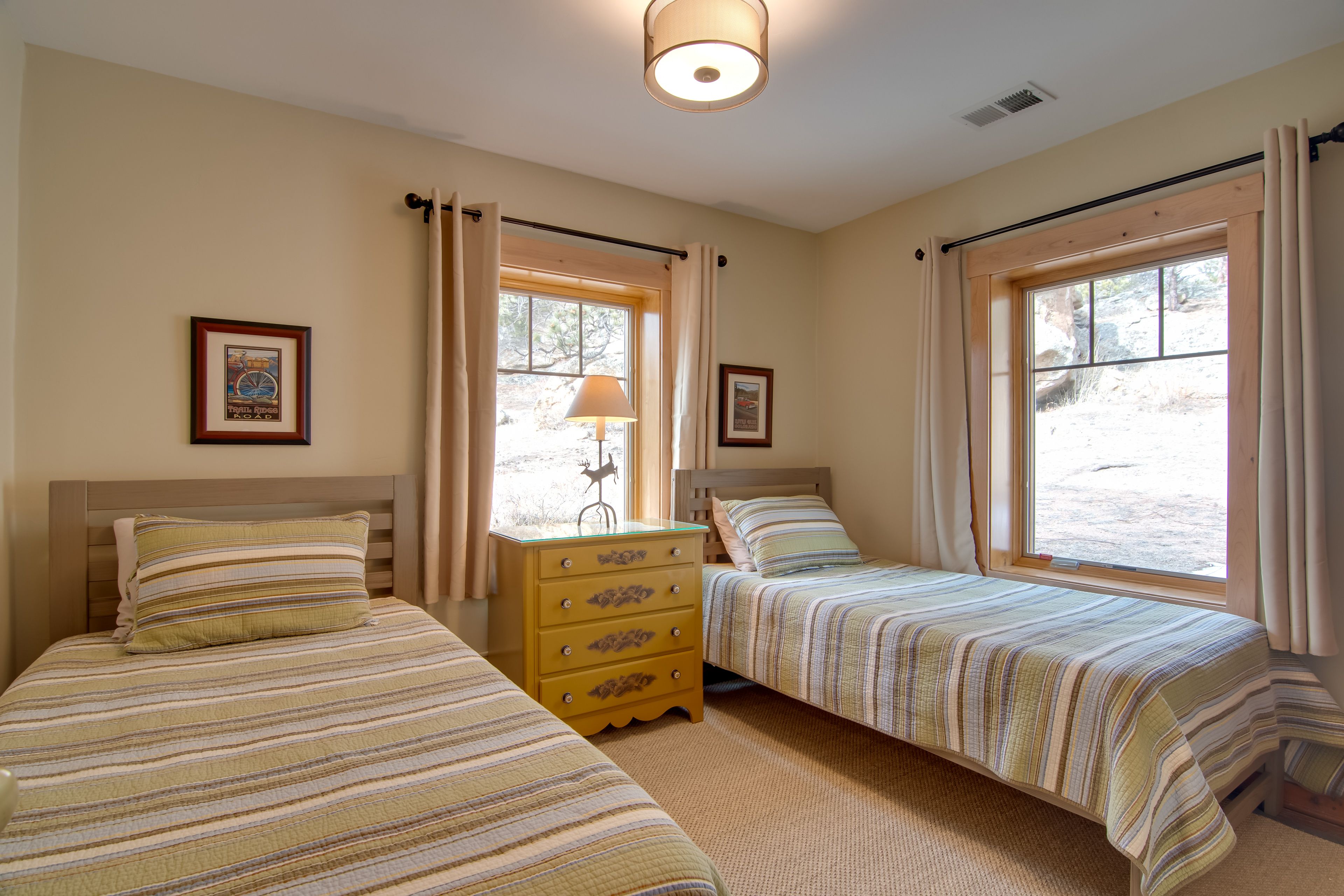 Bedroom 3 | 2 Twin Beds