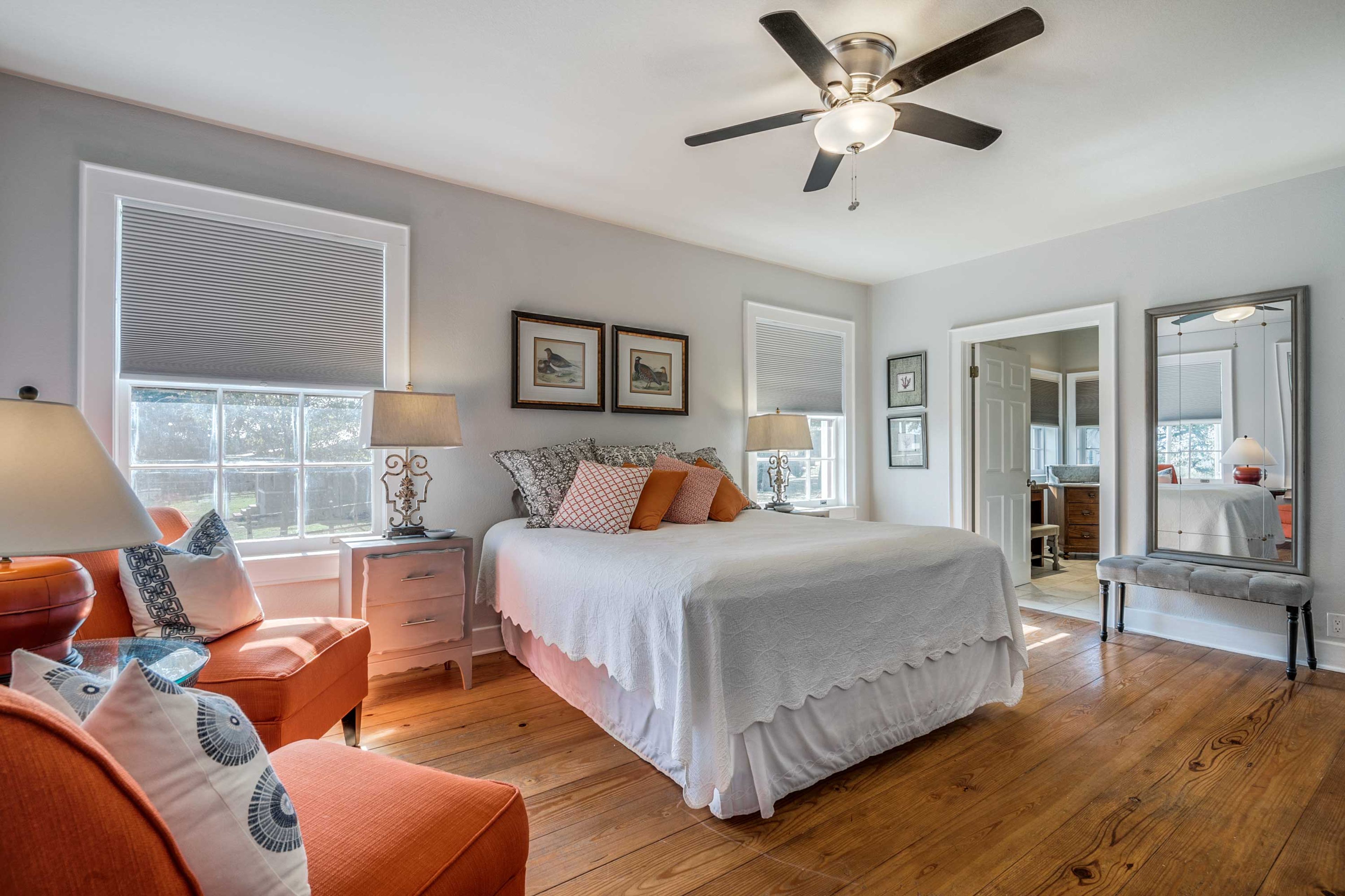 Bedroom 1 | King Bed | Linens Provided
