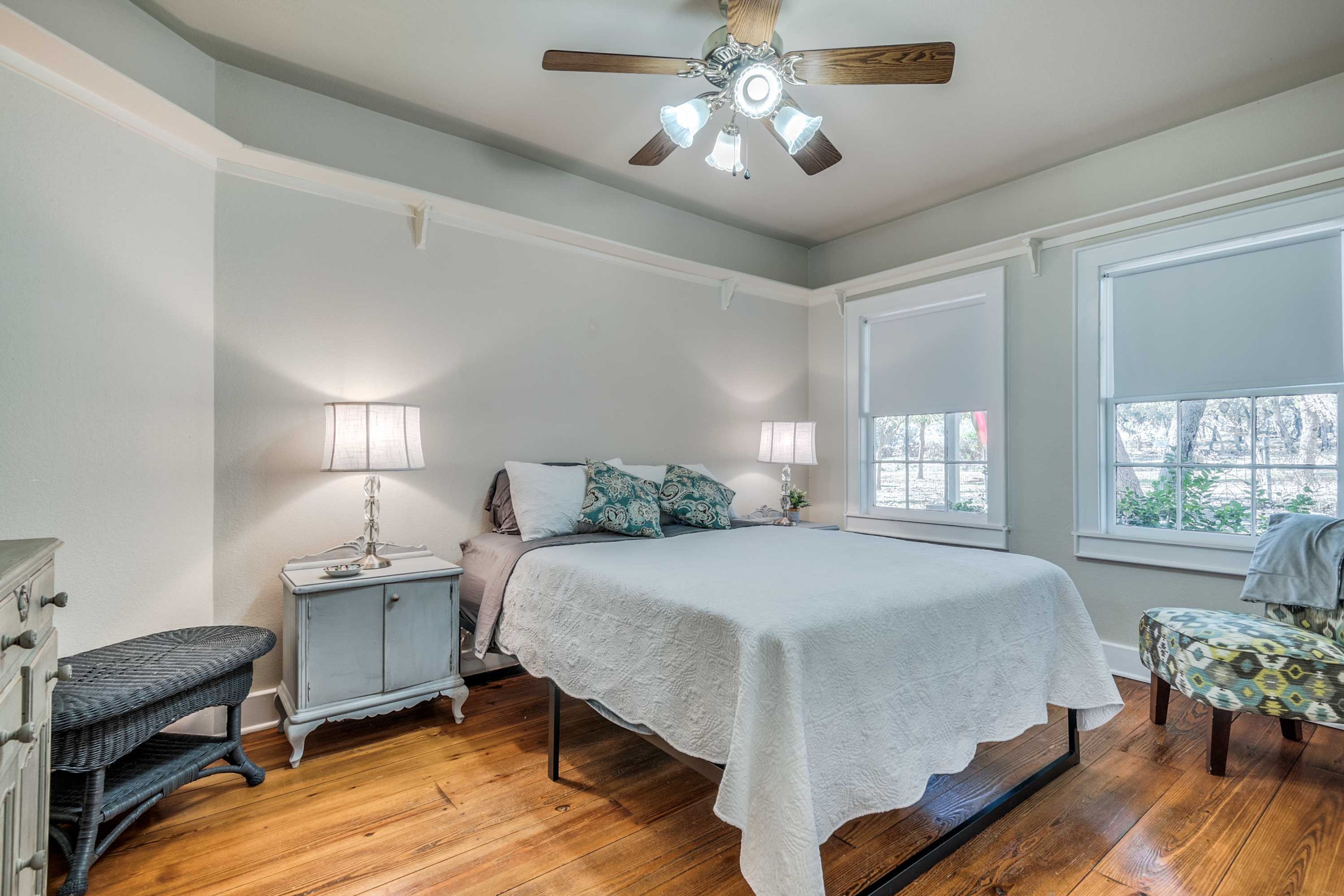 Bedroom 2 | King Bed