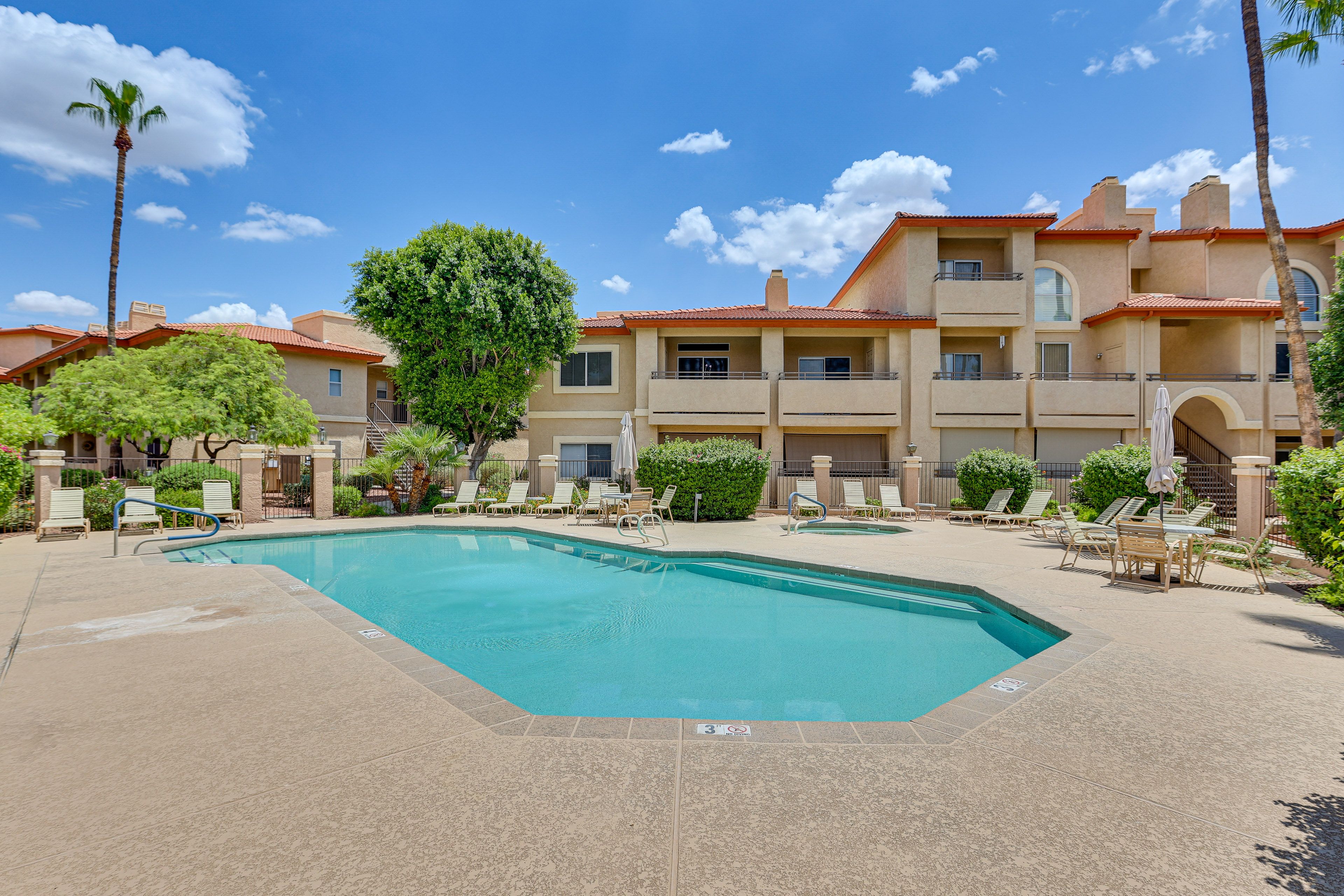 Phoenix Vacation Rental | 1BR | 1BA | 789 Sq Ft | Step-Free Access
