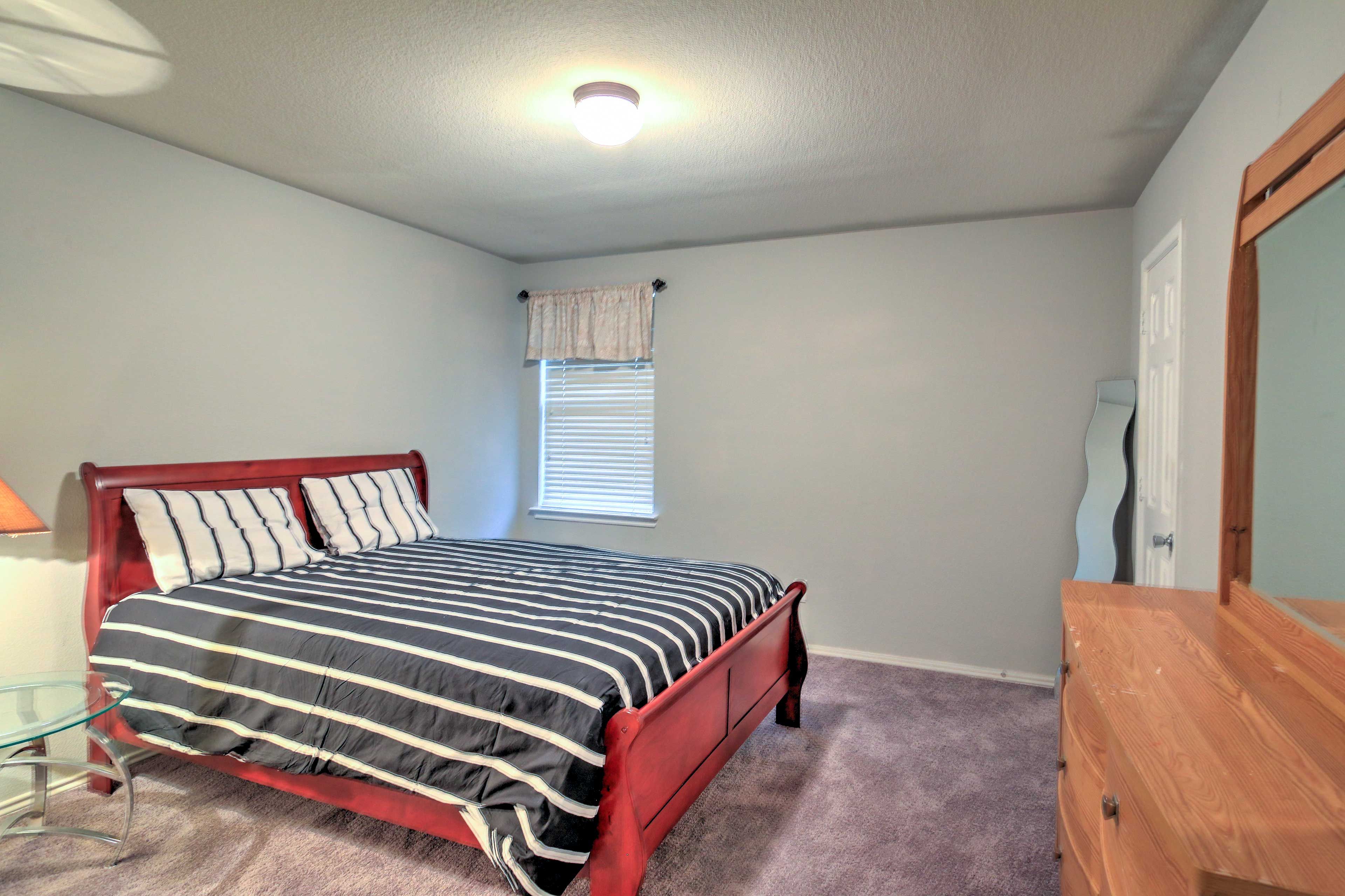 2 can rest their heads in this bedroom.