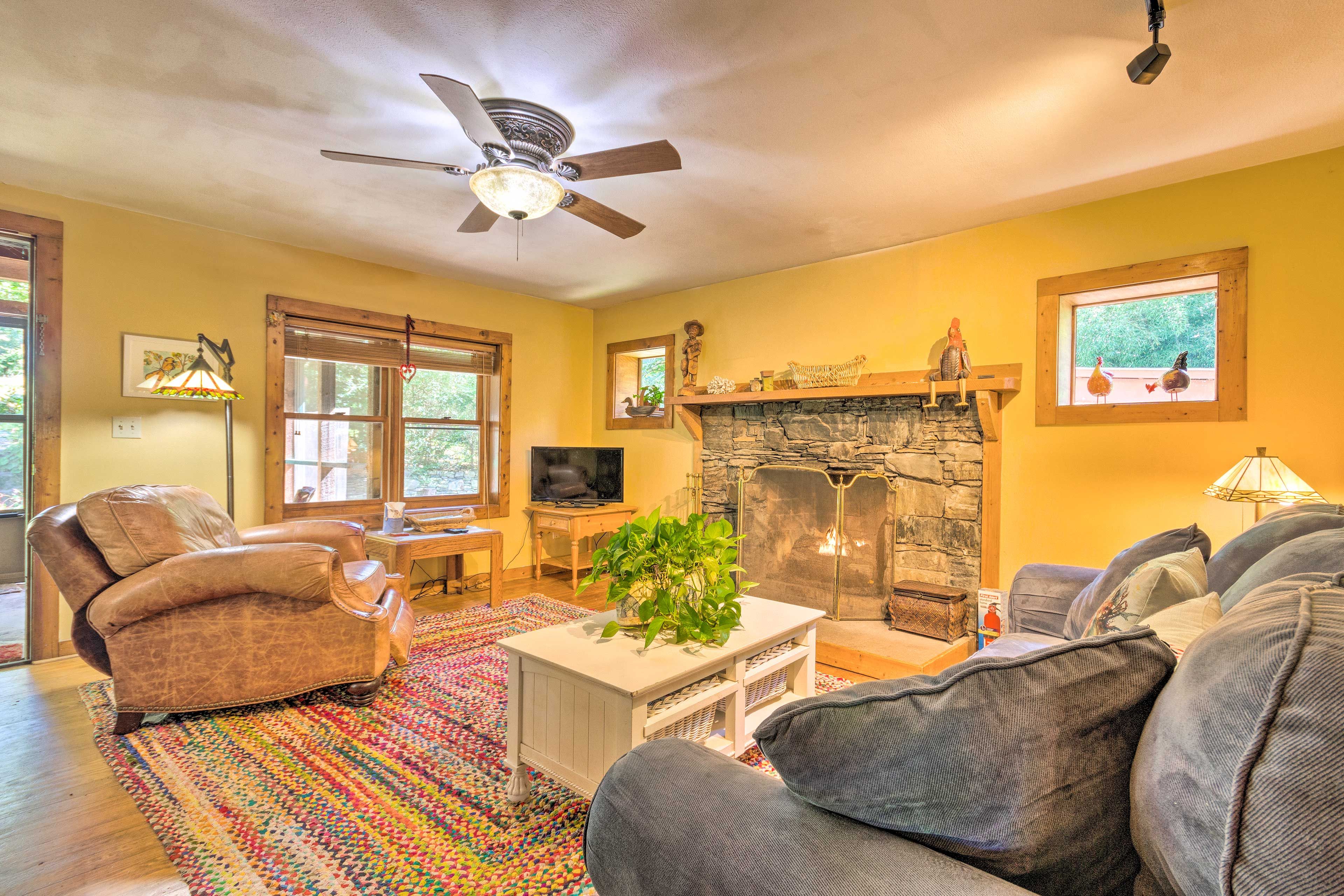 Living Room | Gas Fireplace | Recently Renovated
